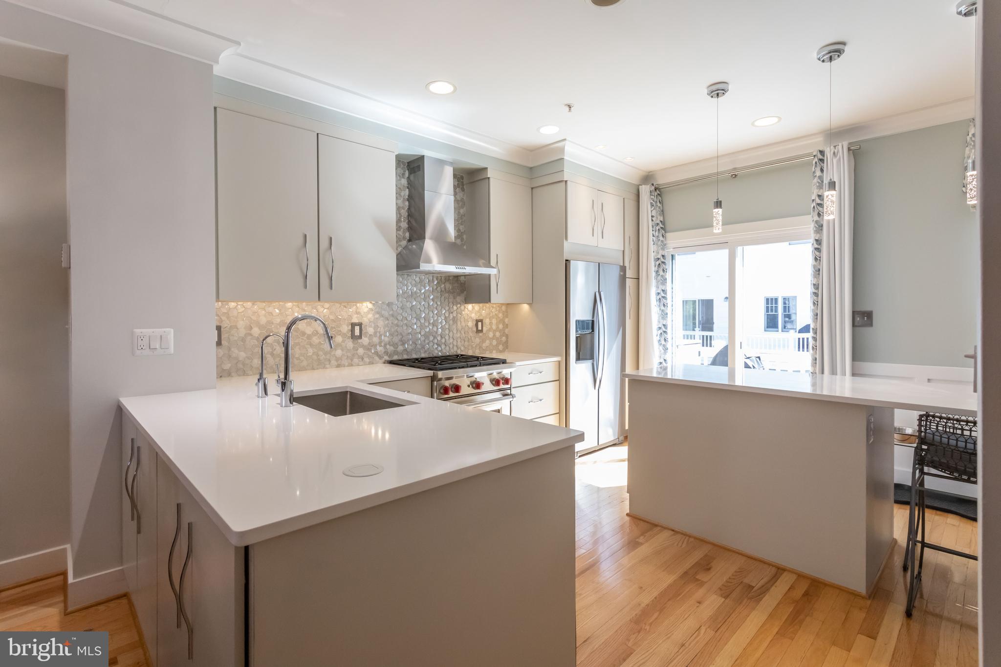 CLARENDON PARK - Residential