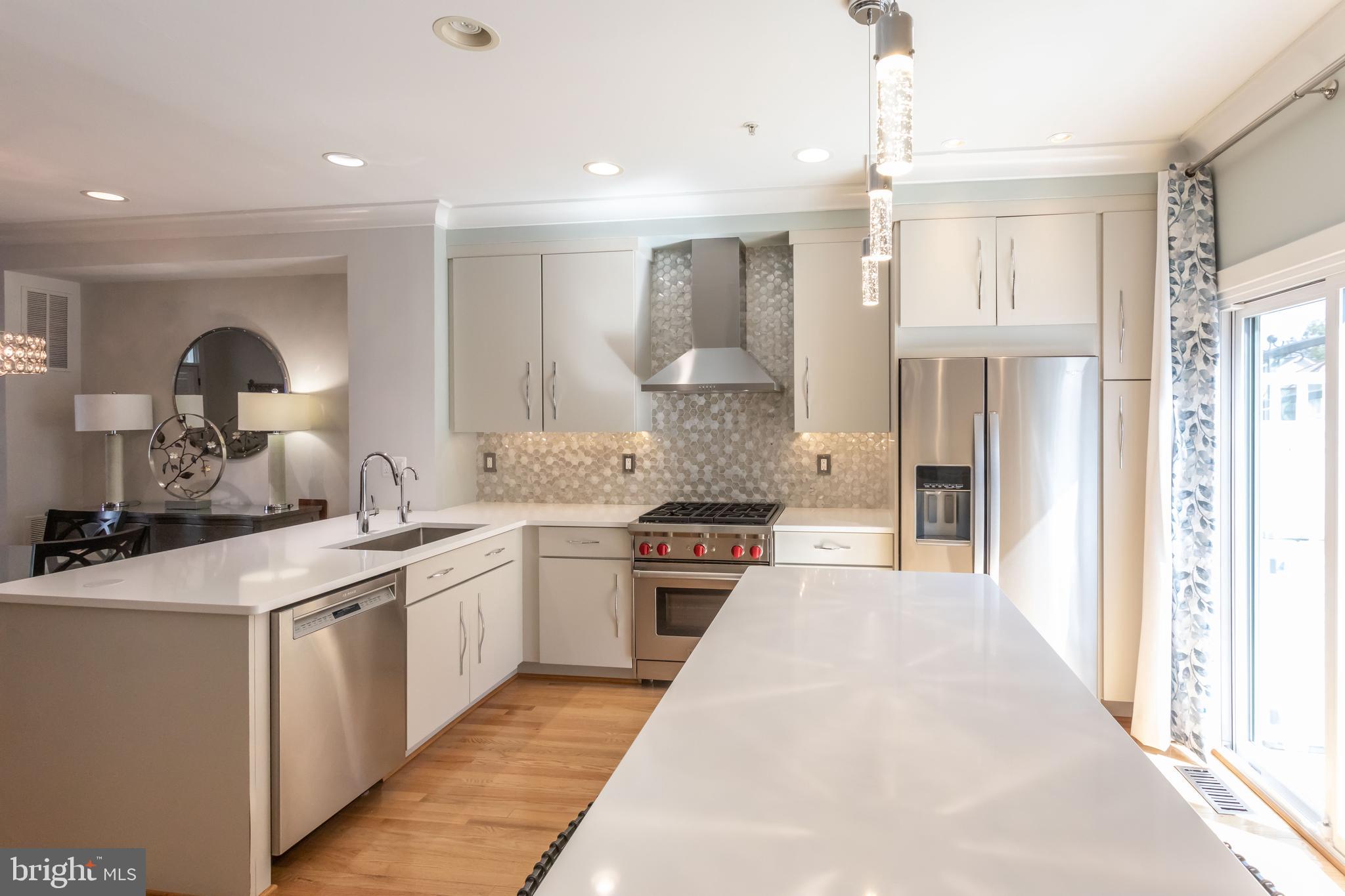 CLARENDON PARK - Residential