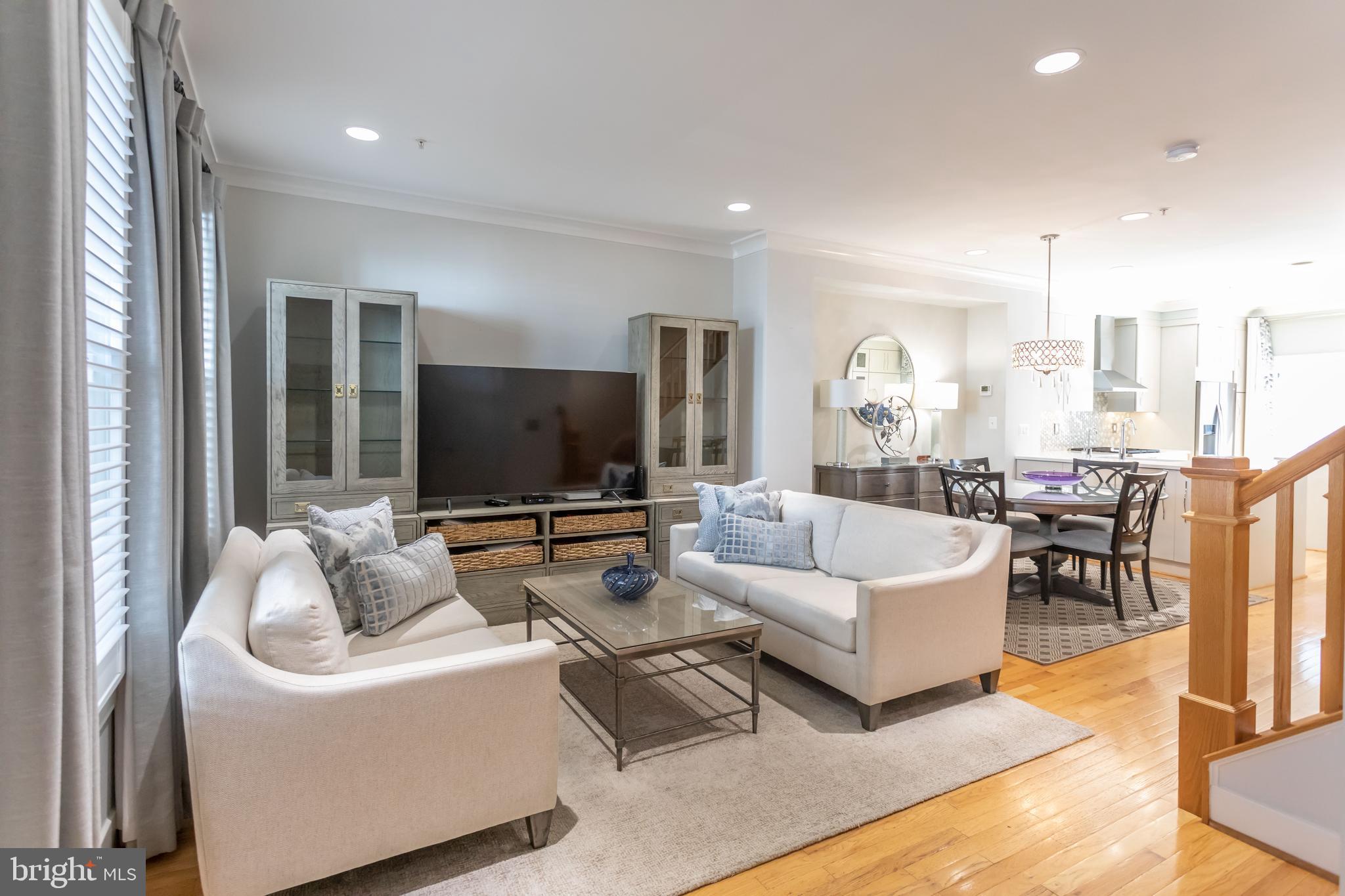 CLARENDON PARK - Residential