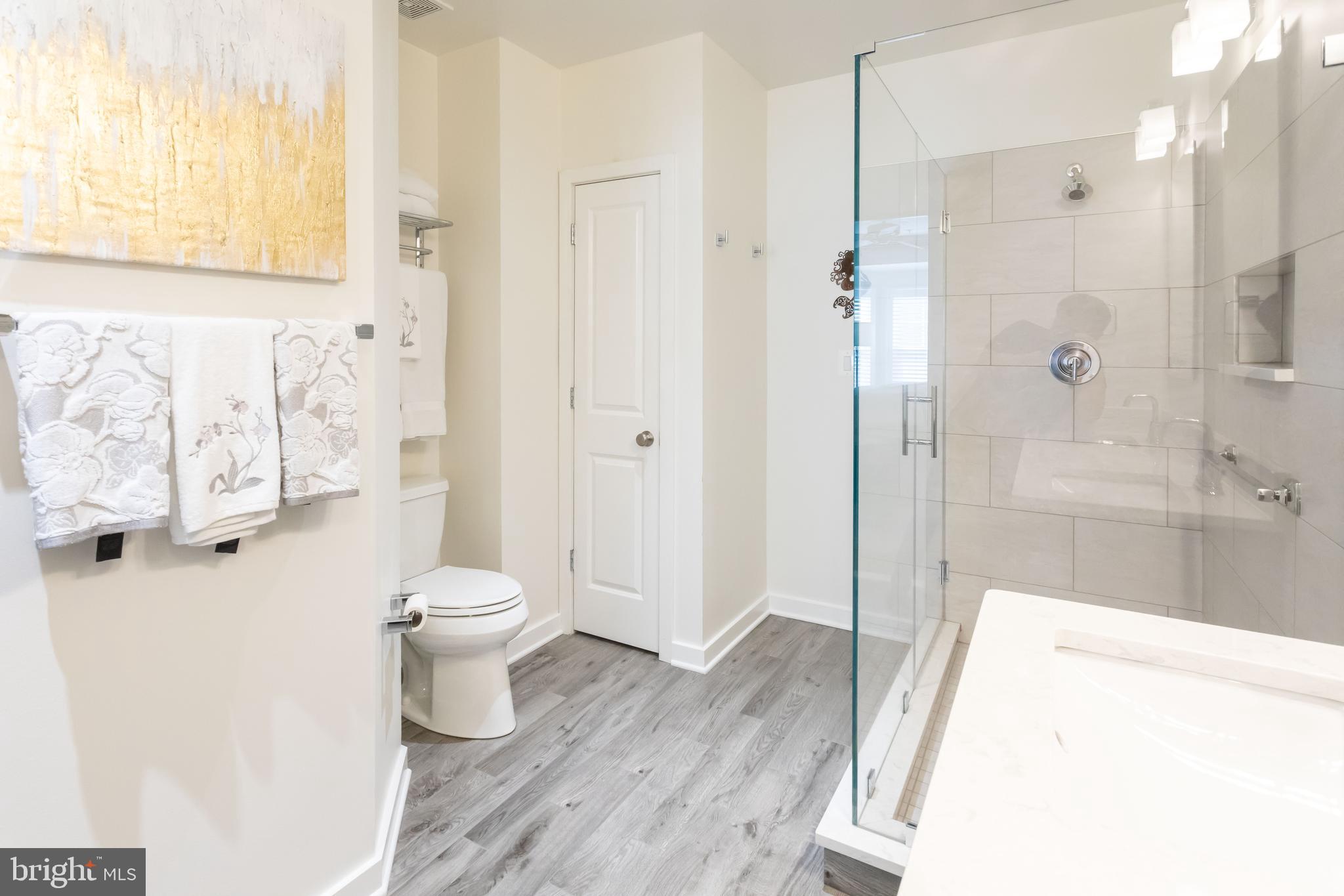 CLARENDON PARK - Residential