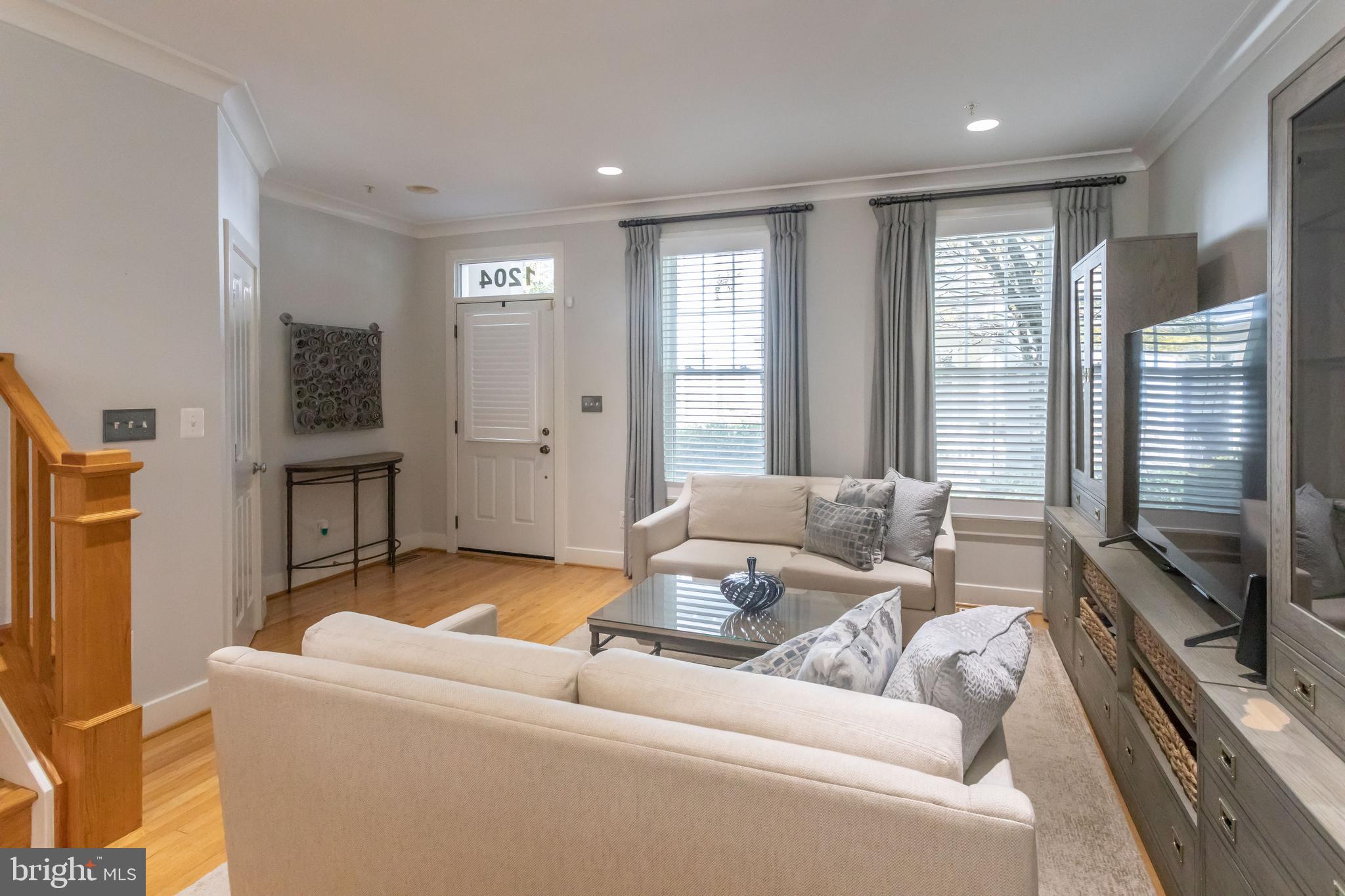 CLARENDON PARK - Residential