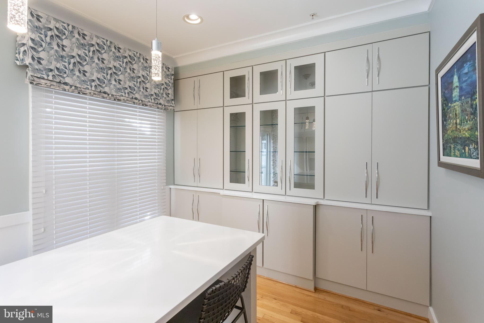 CLARENDON PARK - Residential