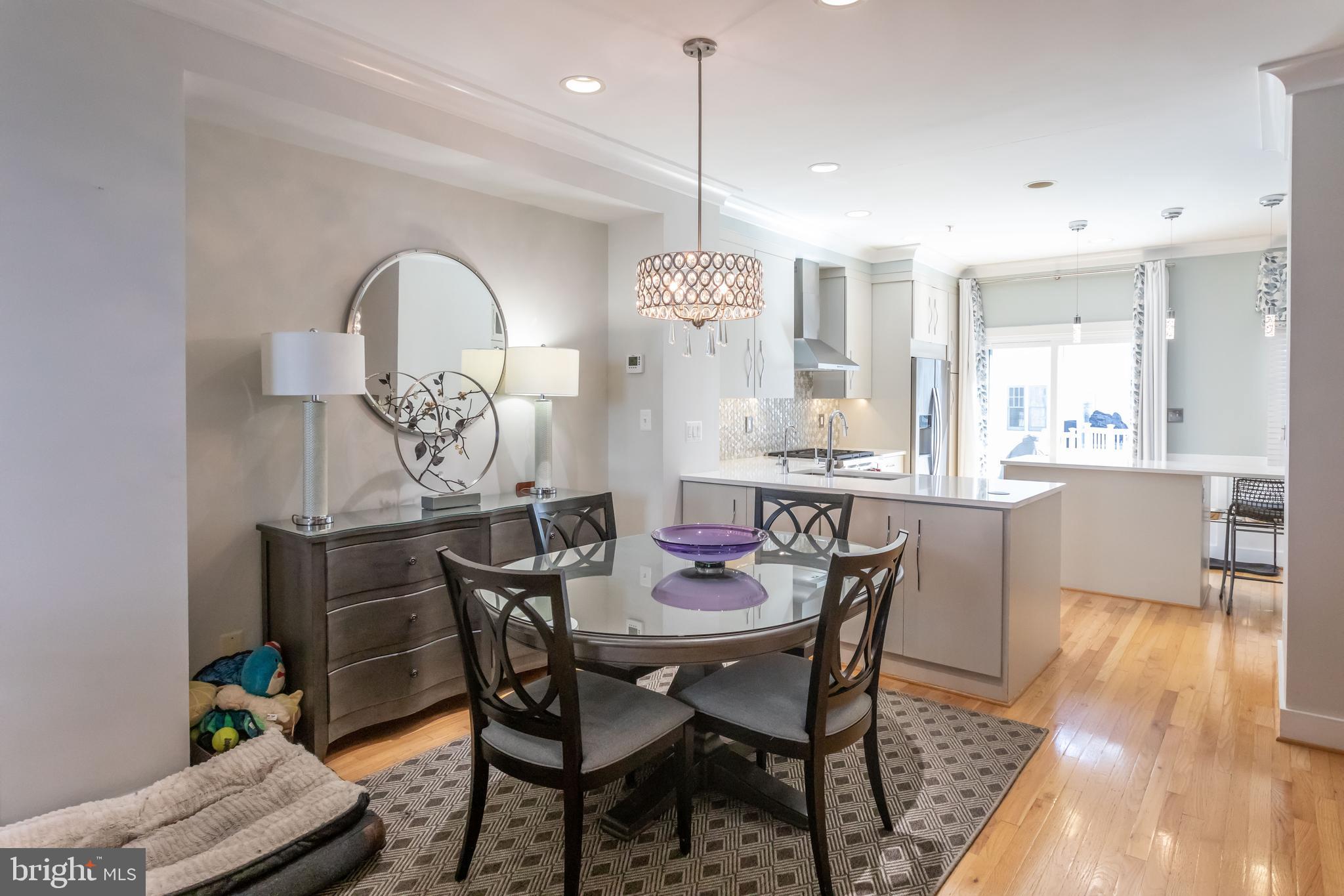 CLARENDON PARK - Residential