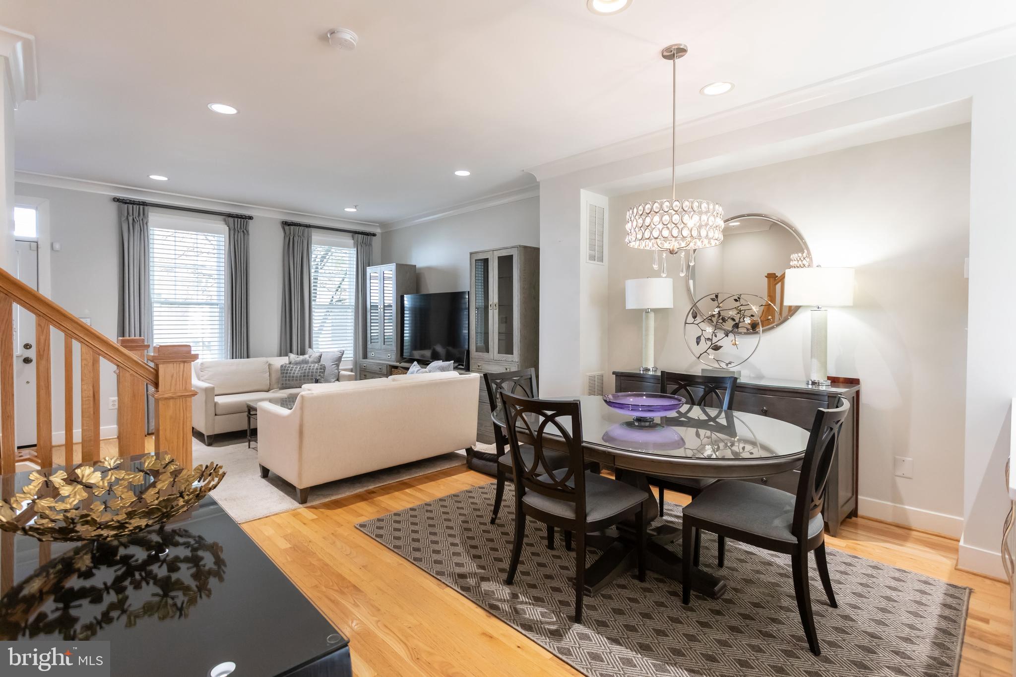 CLARENDON PARK - Residential