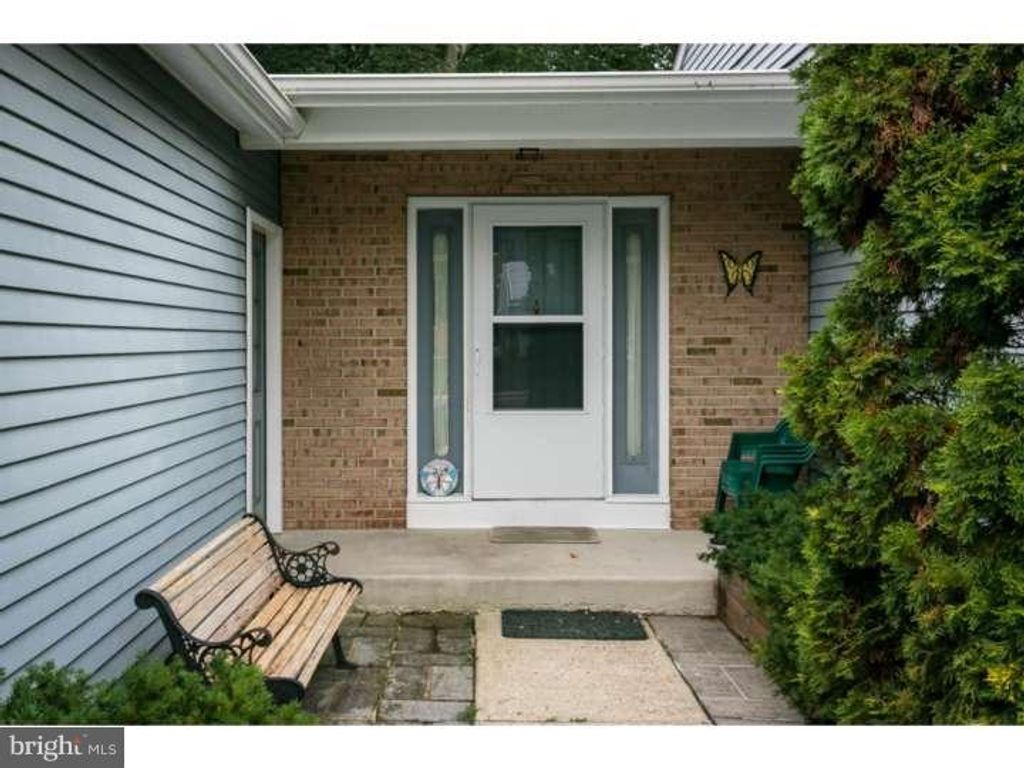 Photo of 10 Hanover Place, SICKLERVILLE, NJ 08081 (MLS # NJCD2103308)