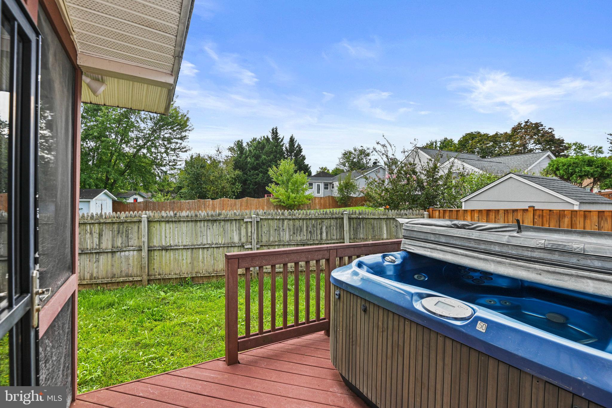 SENECA CHASE - Residential