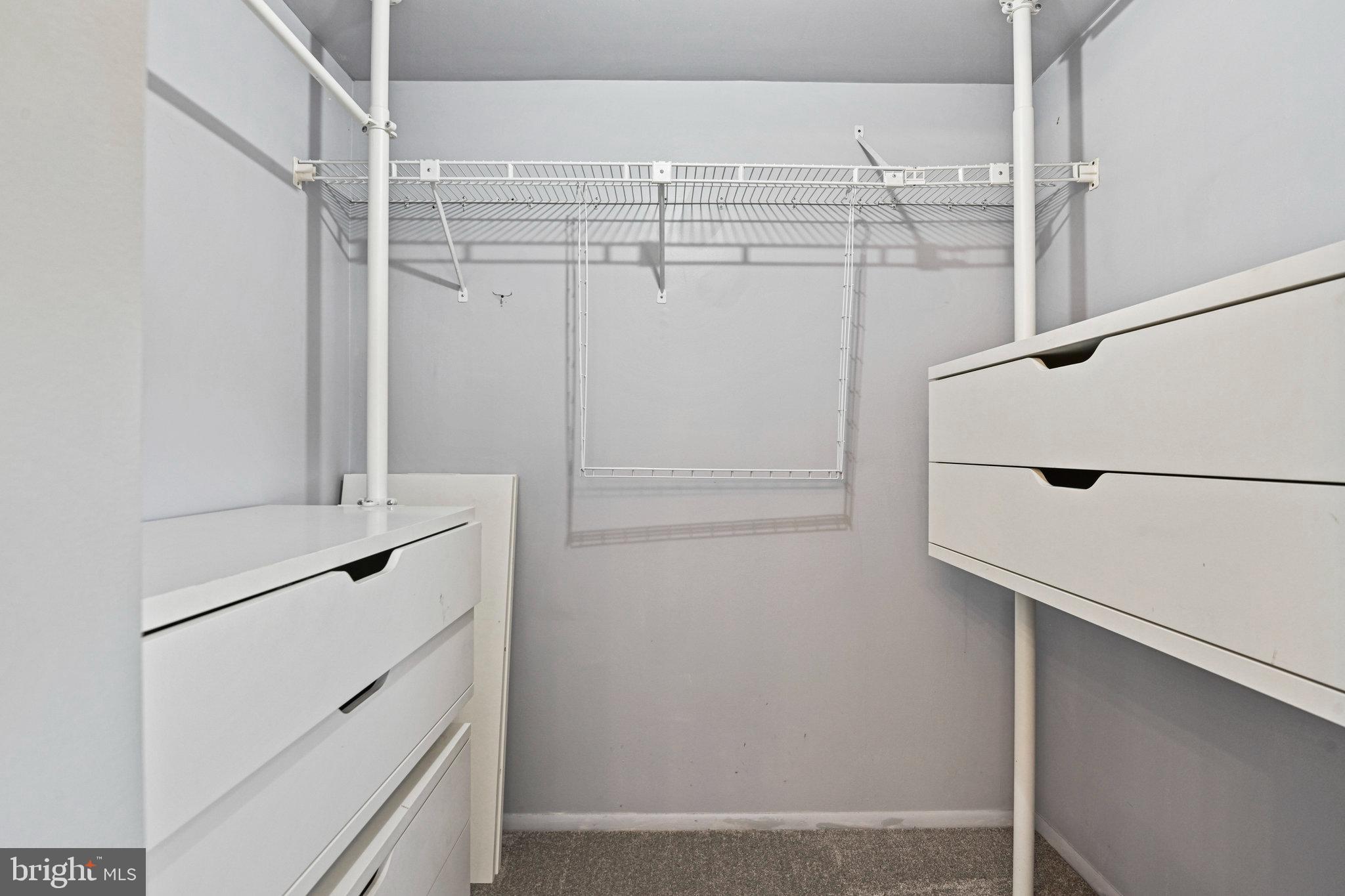 SENECA CHASE - Residential