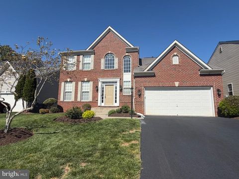 Photo of 15208 Santander Drive, GAINESVILLE, VA 20155 (MLS # VAPW2118720)