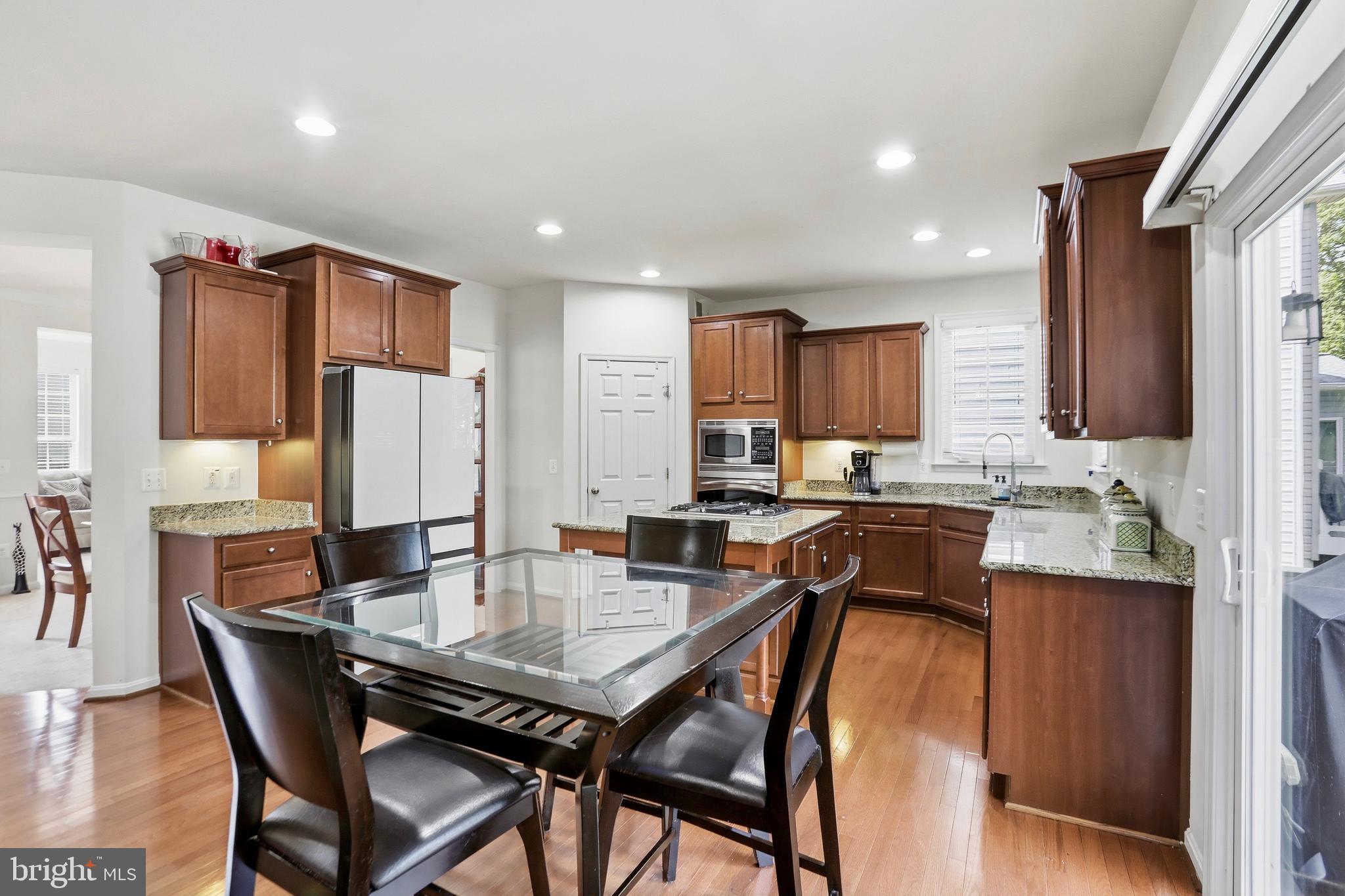 HOPEWELLS LANDING - Residential