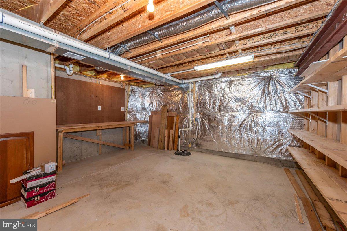 GALYN MANOR - Residential