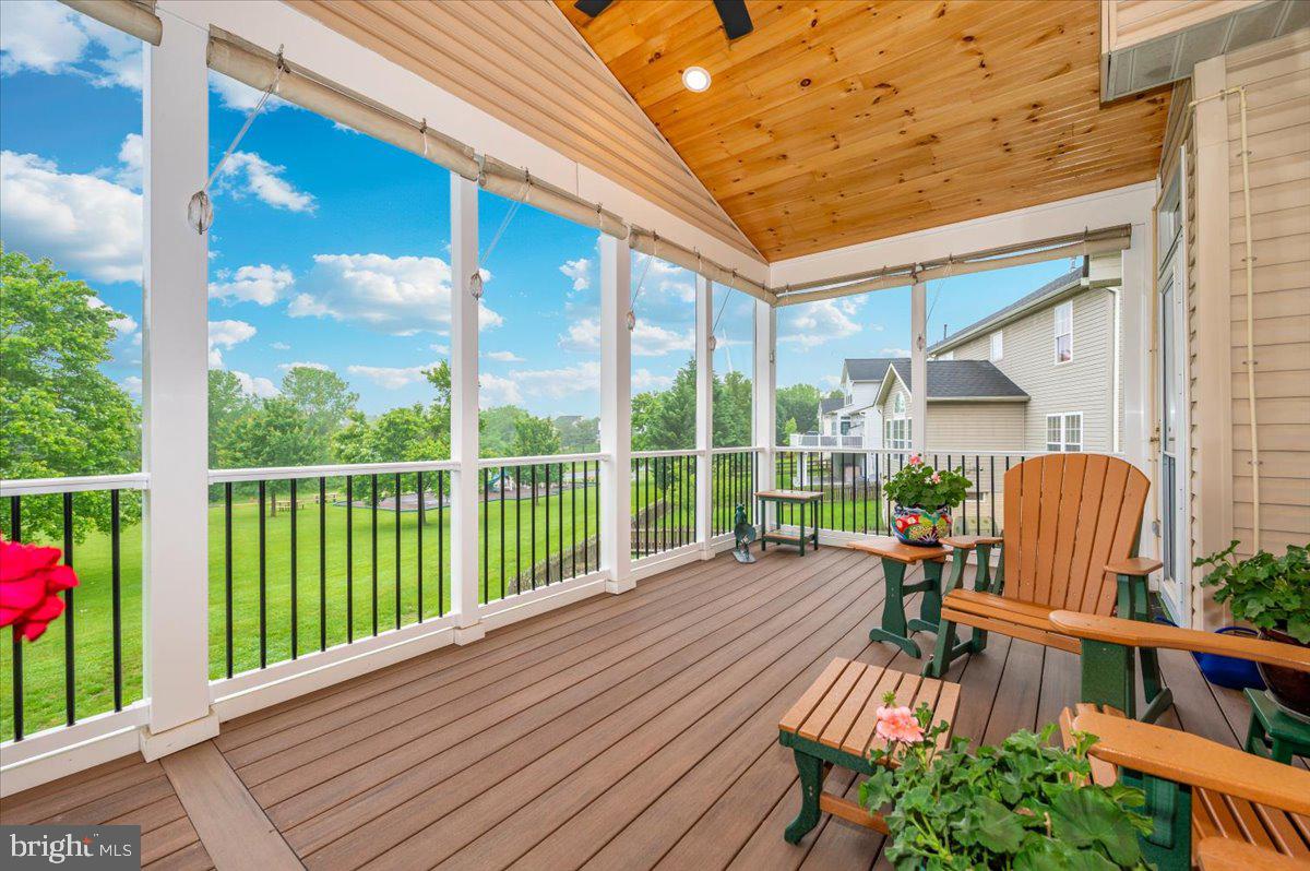 GALYN MANOR - Residential