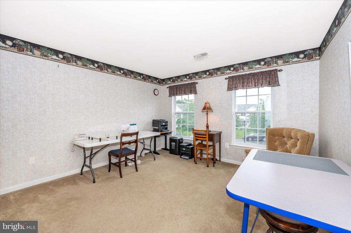 GALYN MANOR - Residential