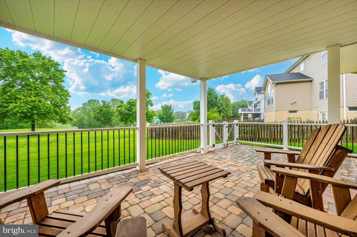 GALYN MANOR - Residential