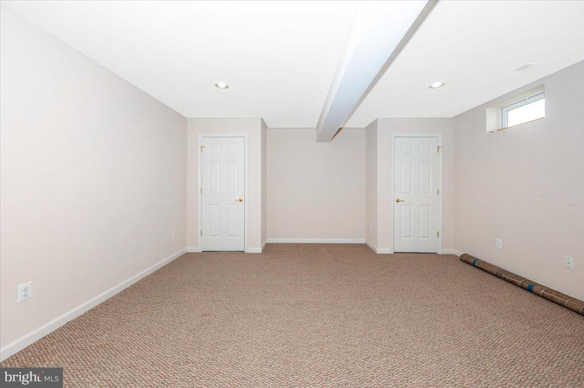 GALYN MANOR - Residential