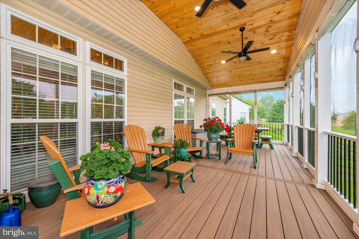 GALYN MANOR - Residential