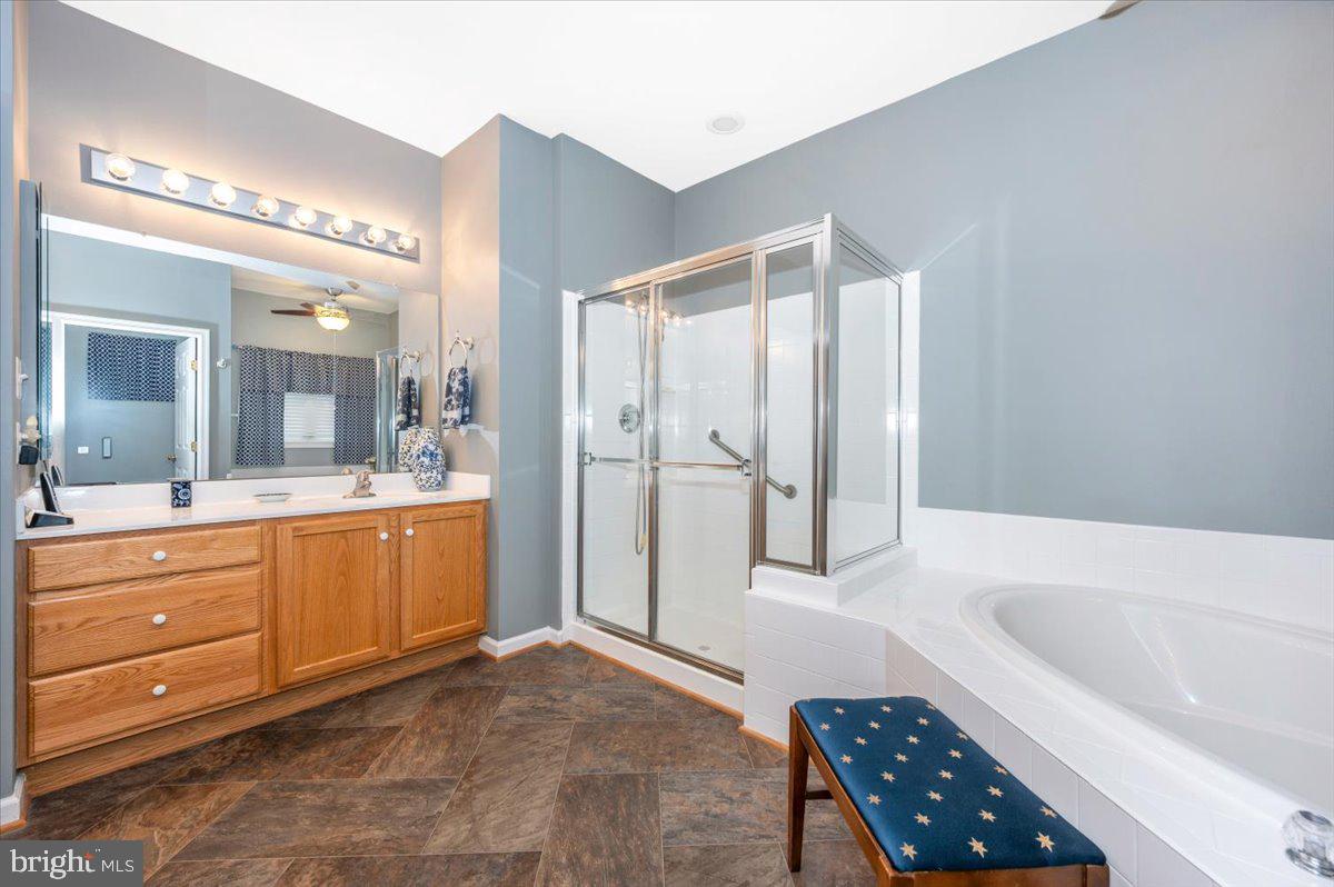 GALYN MANOR - Residential