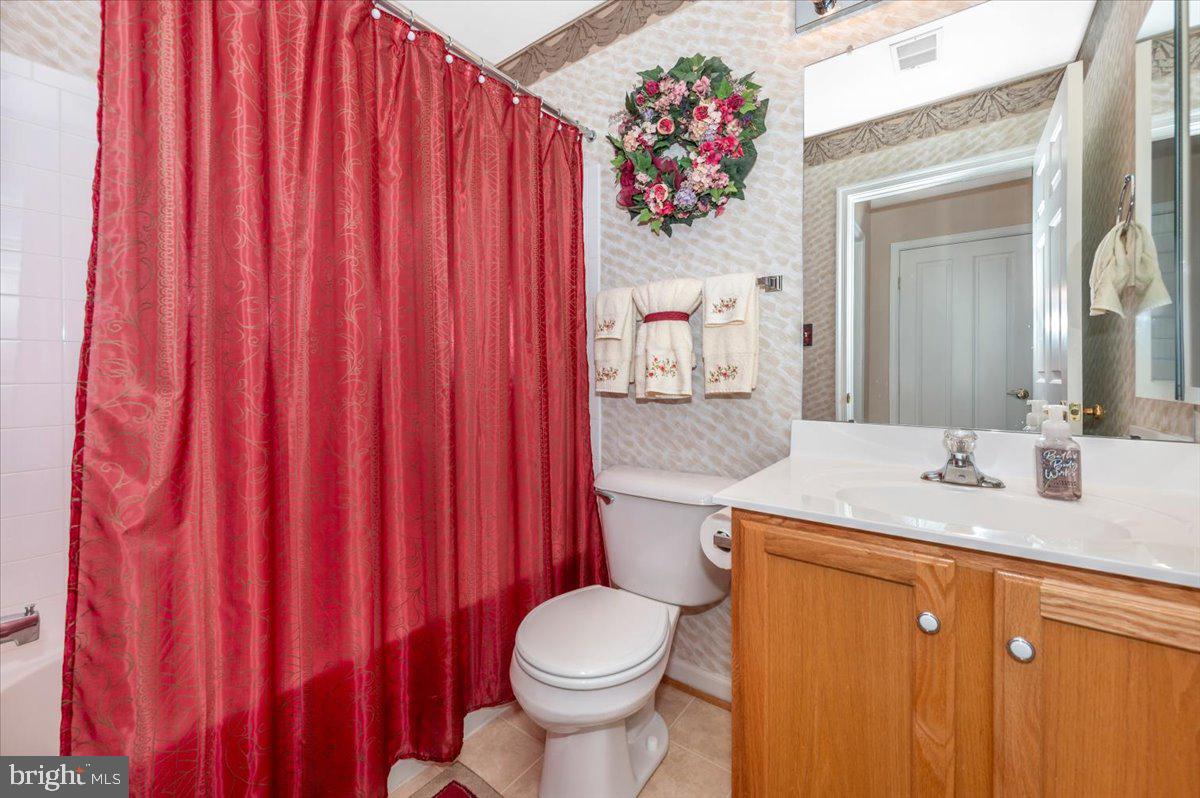 GALYN MANOR - Residential