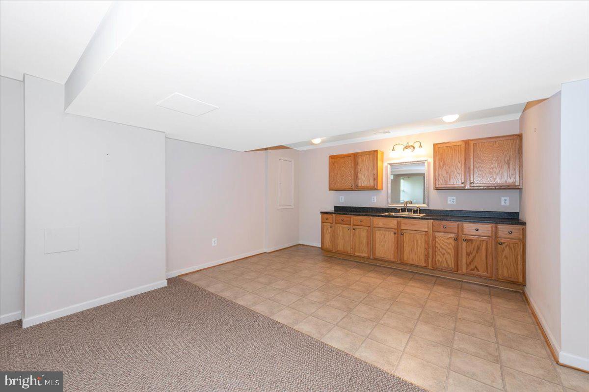 GALYN MANOR - Residential