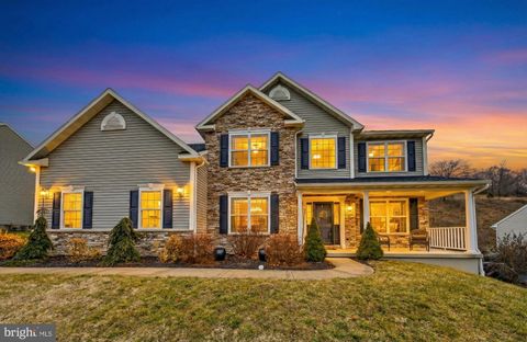 647 SEEM DRIVE KUTZTOWN PA 19530