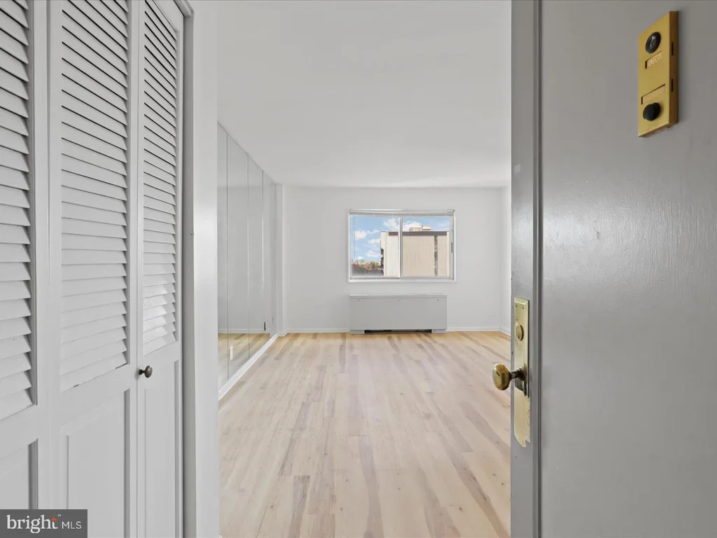 Additional image 7 of 5340 Holmes Run Parkway Unit 1016, Alexandria, VA 22304