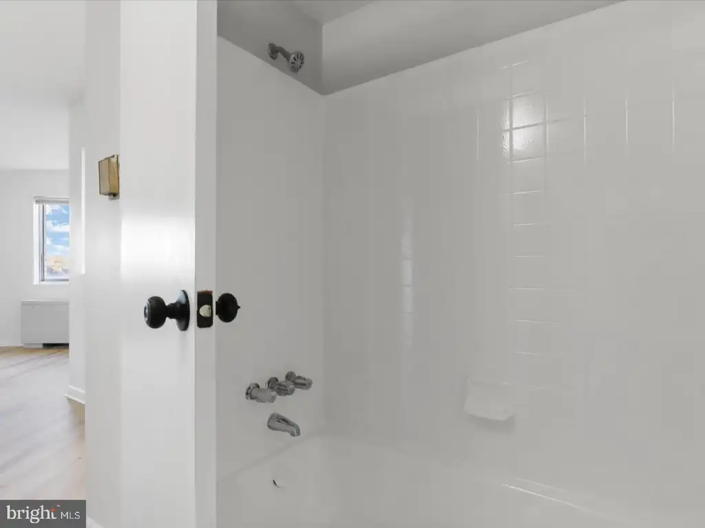 Additional image 18 of 5340 Holmes Run Parkway Unit 1016, Alexandria, VA 22304