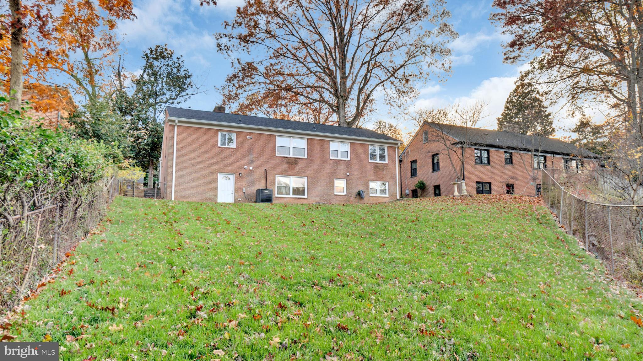 WOODSIDE FOREST - Residential