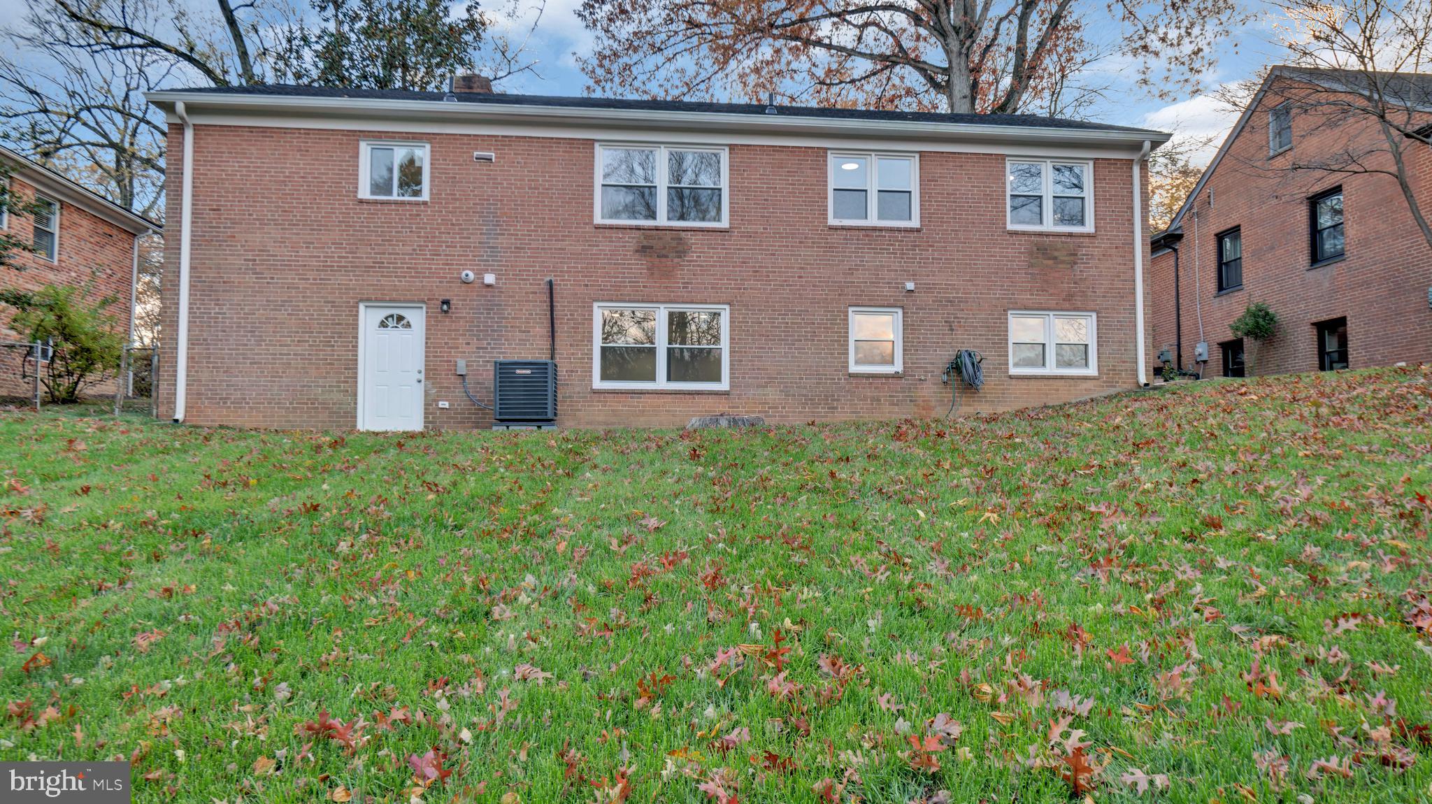 WOODSIDE FOREST - Residential