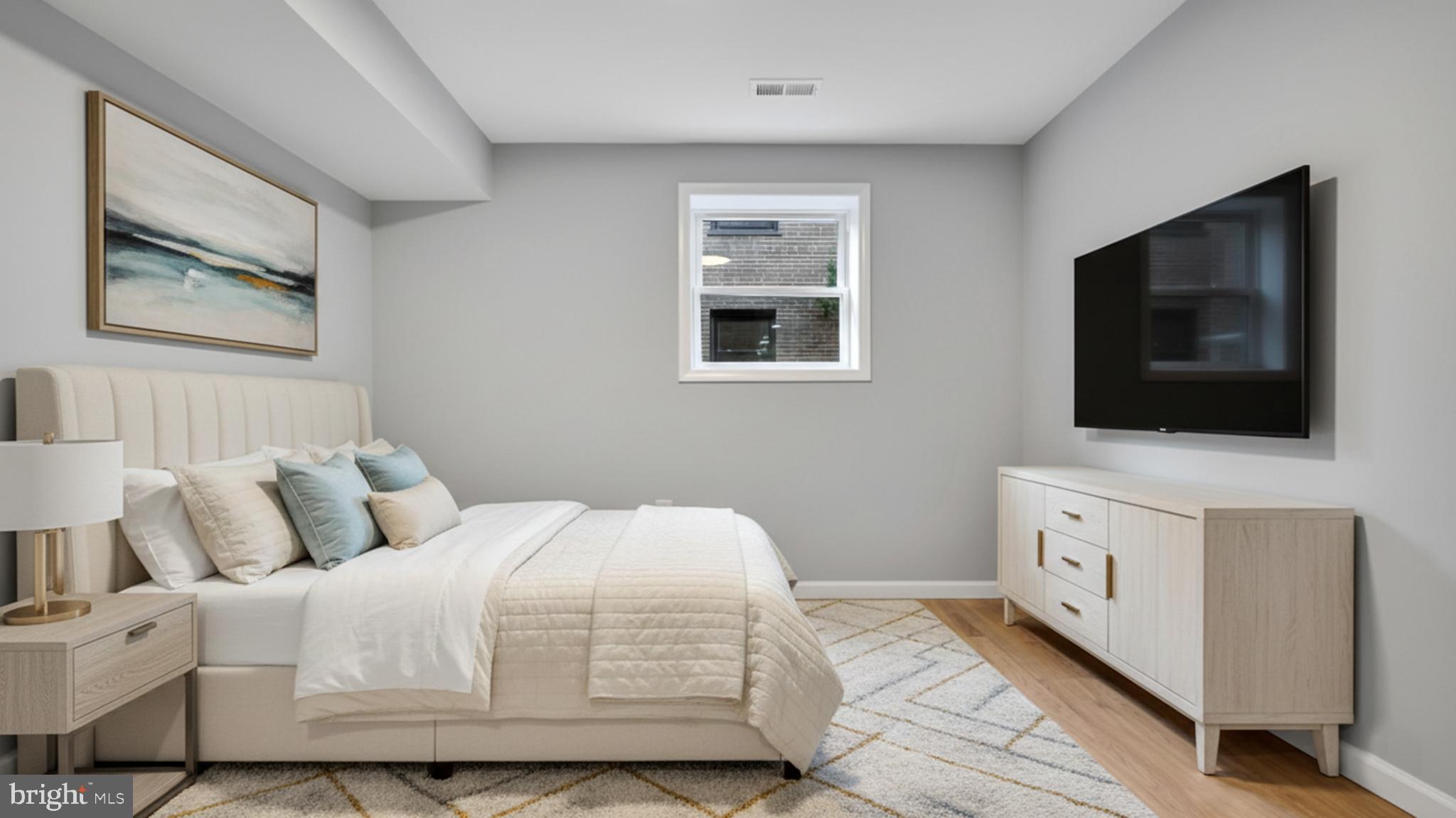 WOODSIDE FOREST - Residential