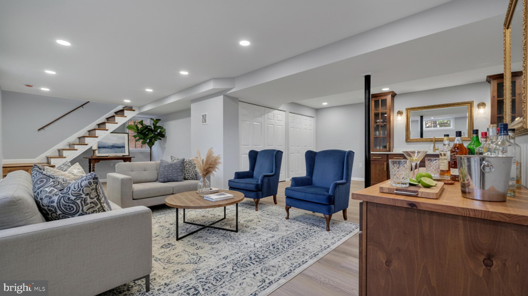 WOODSIDE FOREST - Residential