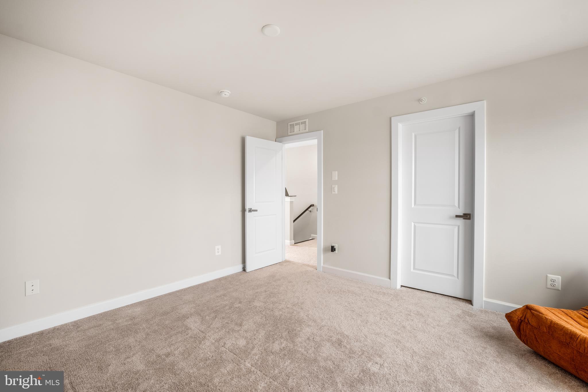 BOULEVARD VI TOWNS - Residential