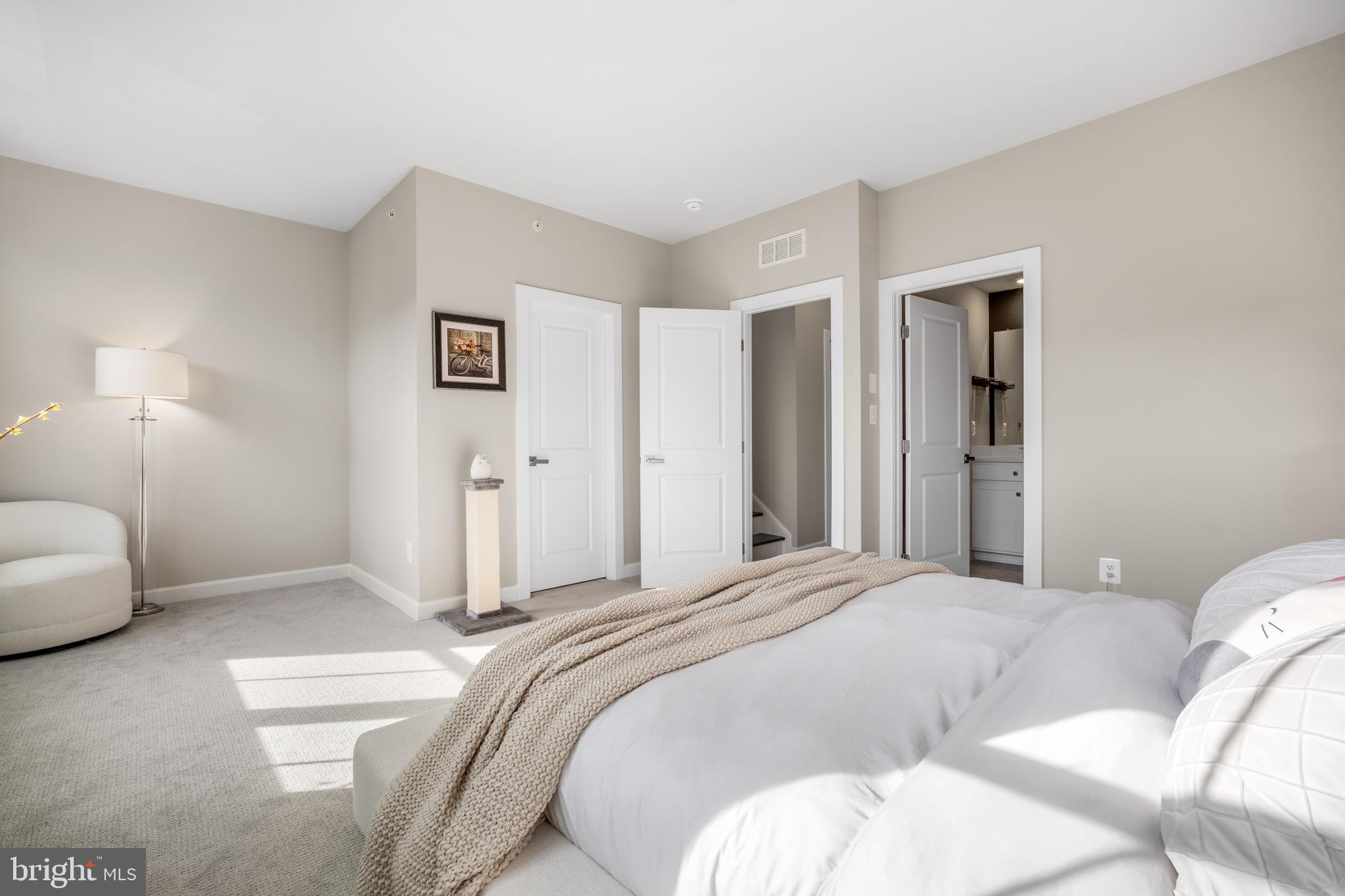 BOULEVARD VI TOWNS - Residential