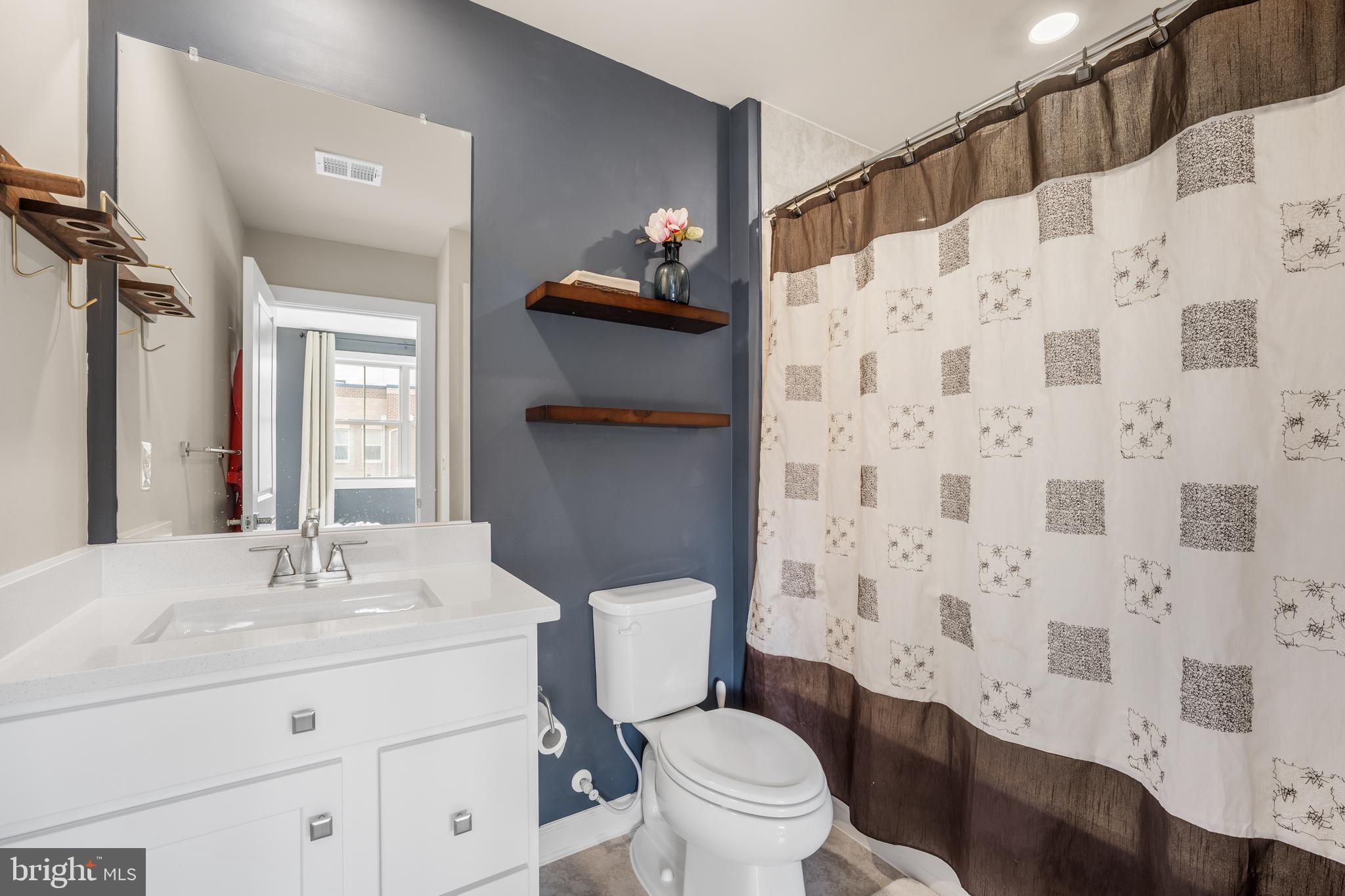 BOULEVARD VI TOWNS - Residential