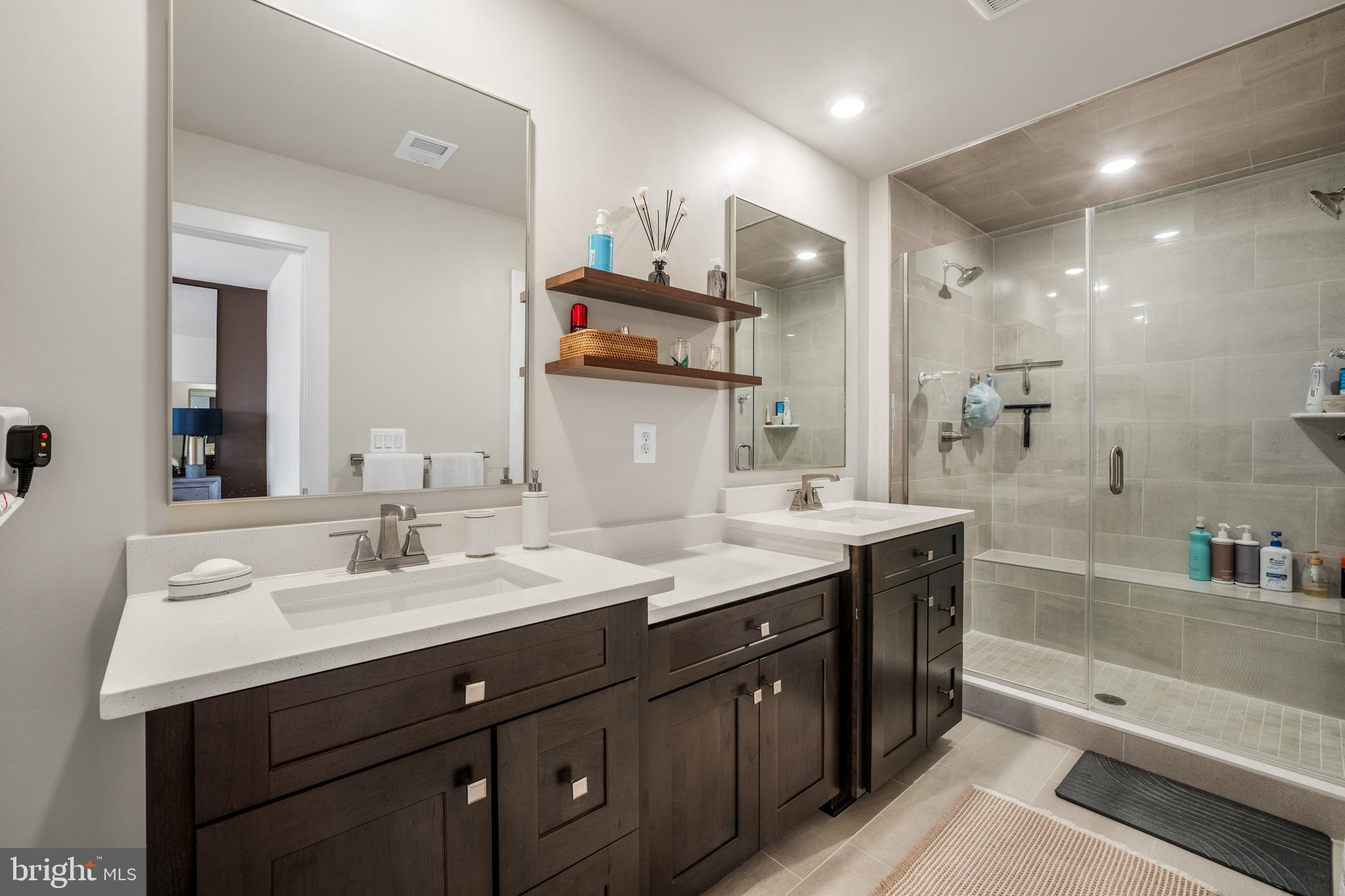 BOULEVARD VI TOWNS - Residential