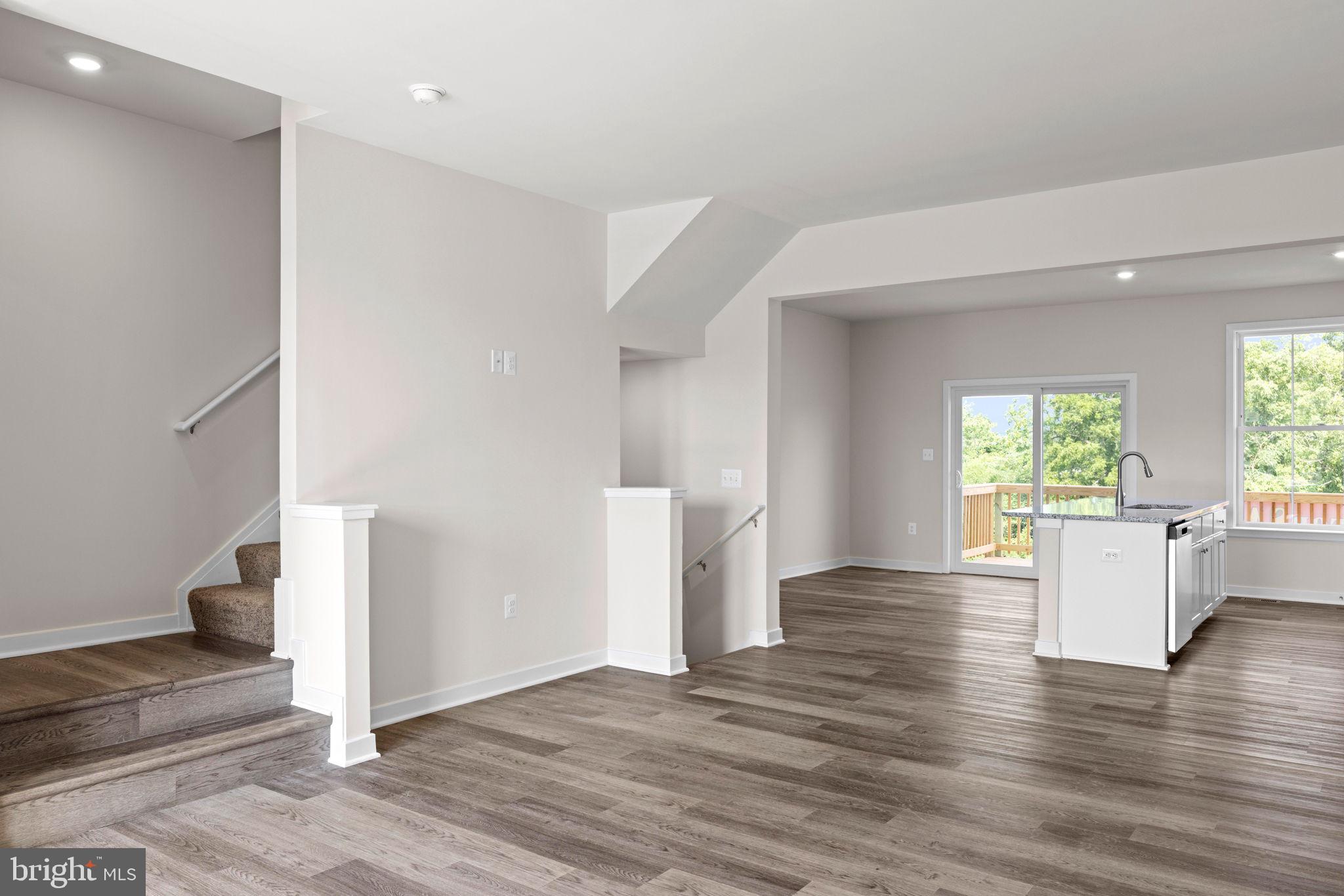 COLD SPRING RUN - Residential