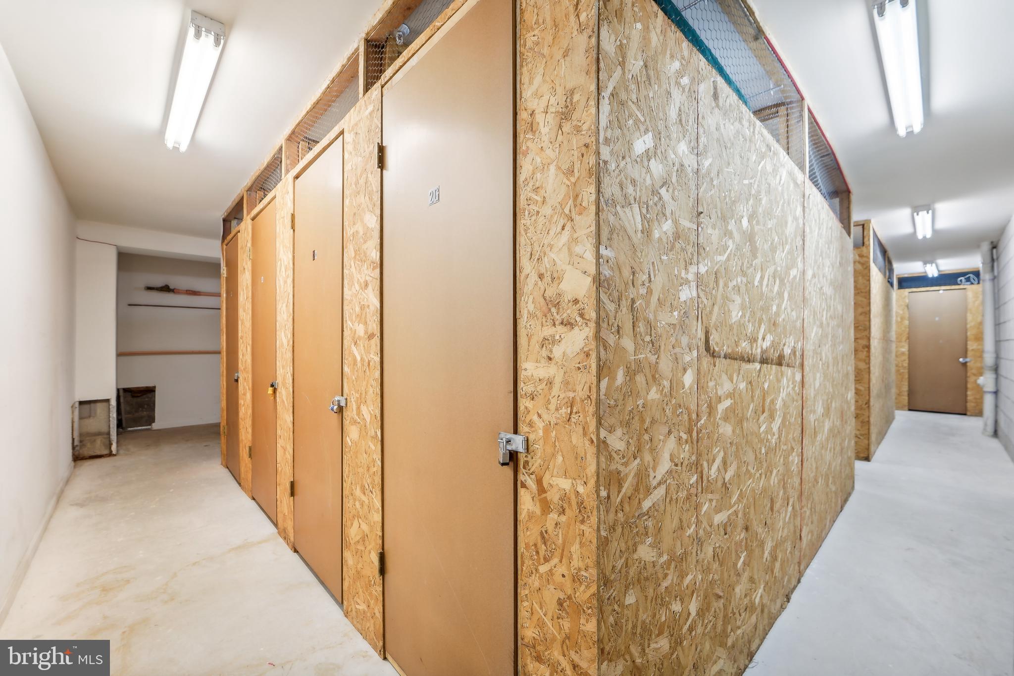 PERRY HALL - Residential