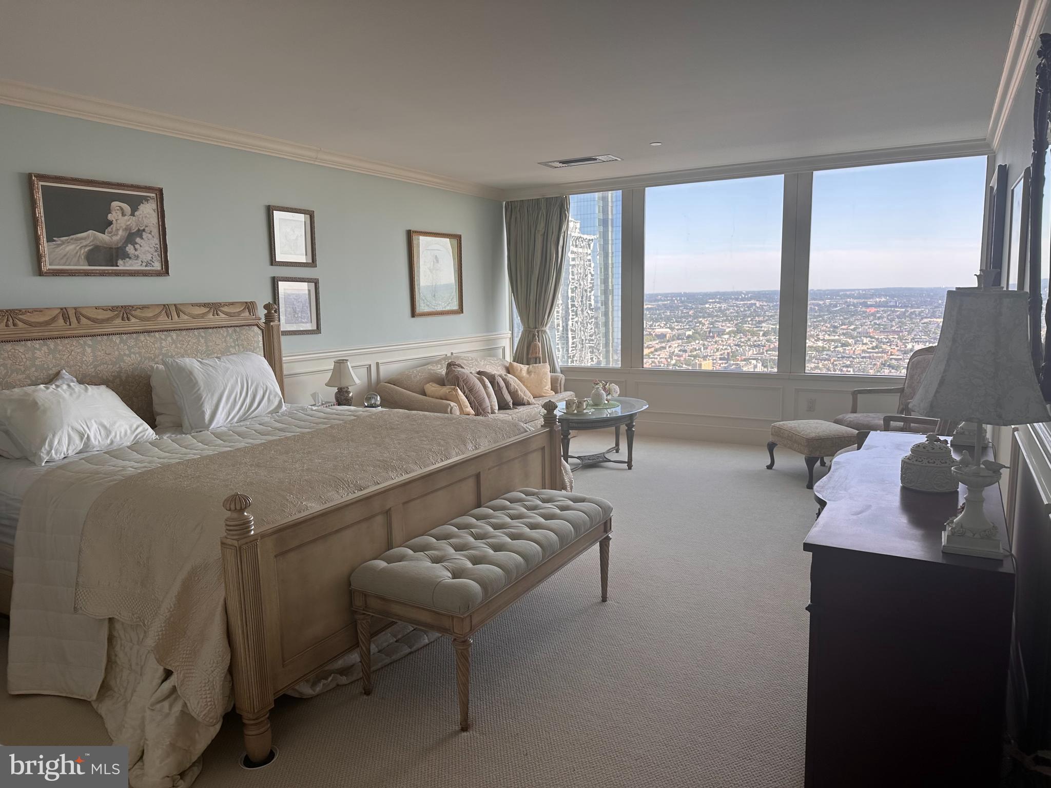 CENTER CITY - Residential Lease