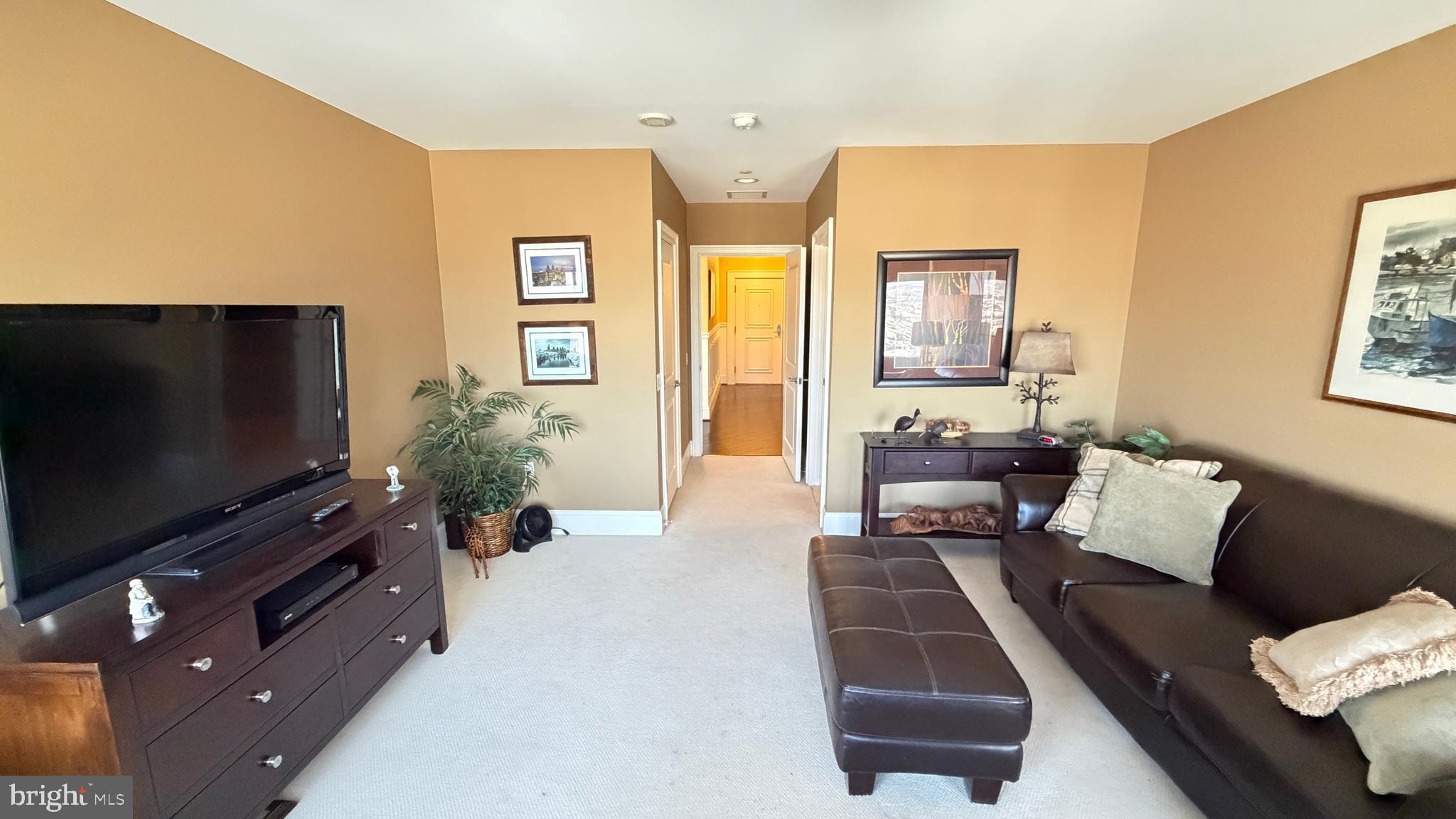 CENTER CITY - Residential Lease