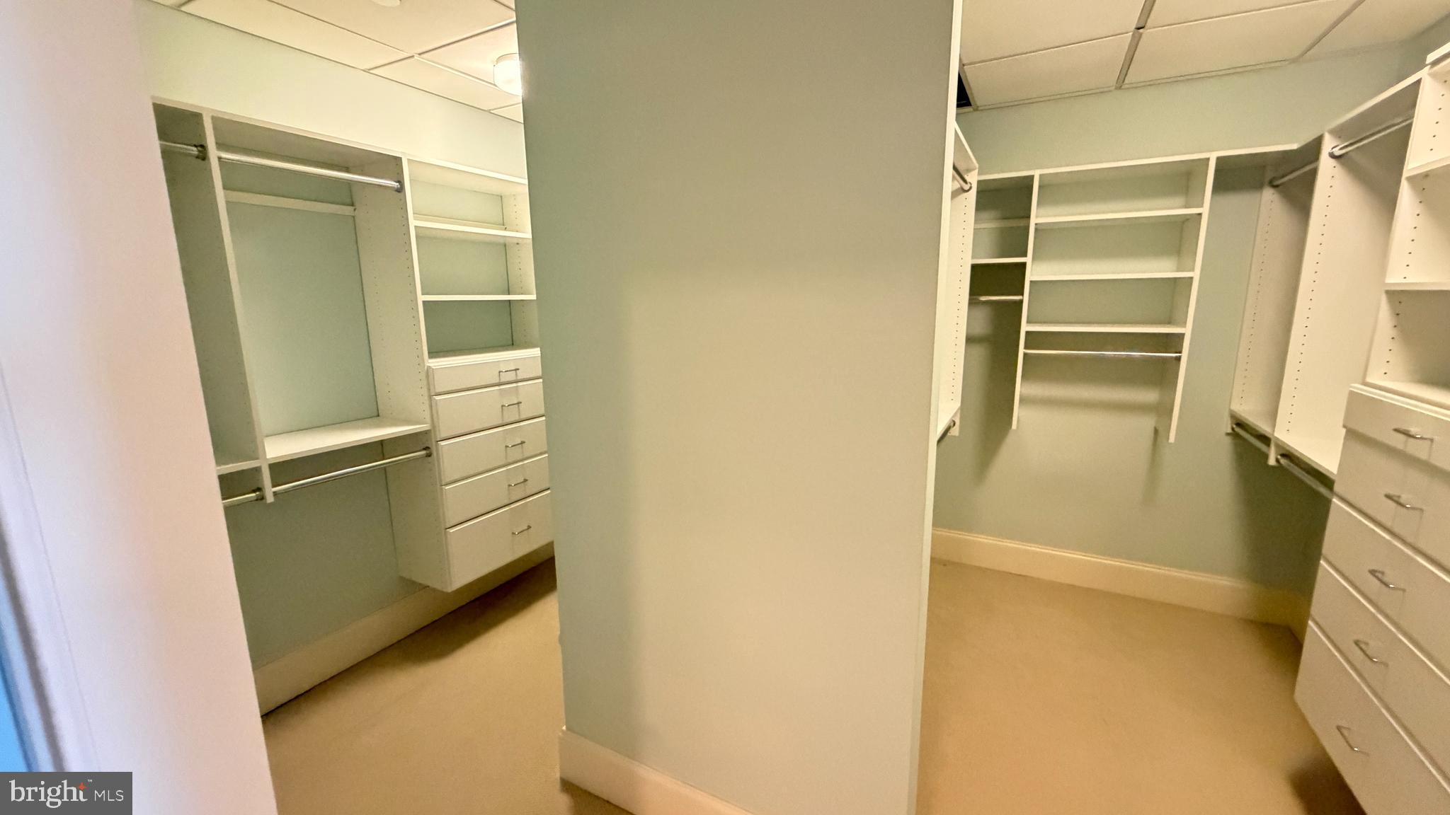 CENTER CITY - Residential Lease