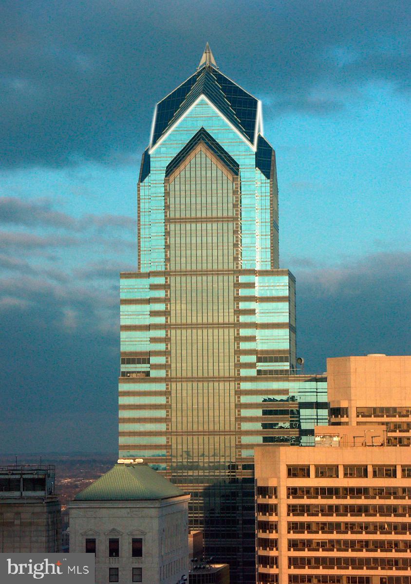 CENTER CITY - Residential Lease