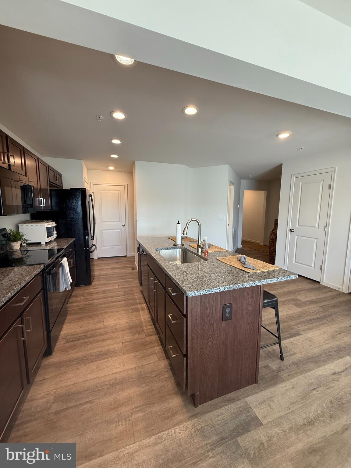 LOGAN GREENE - Residential