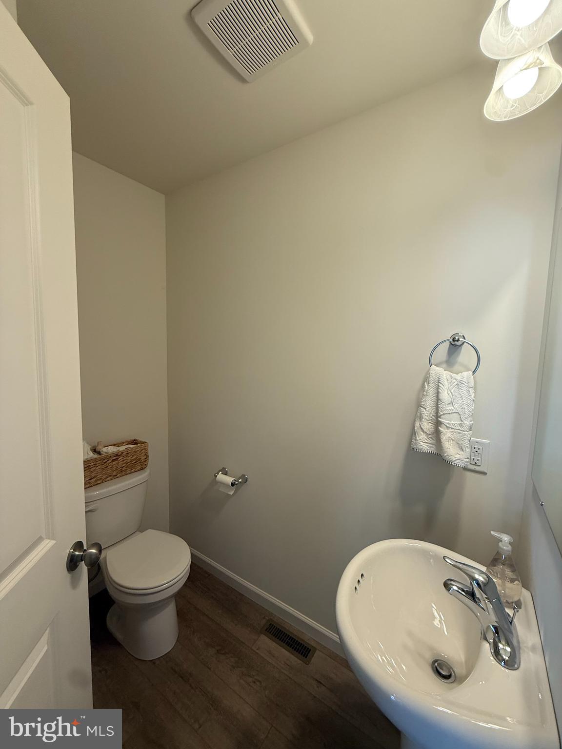 LOGAN GREENE - Residential