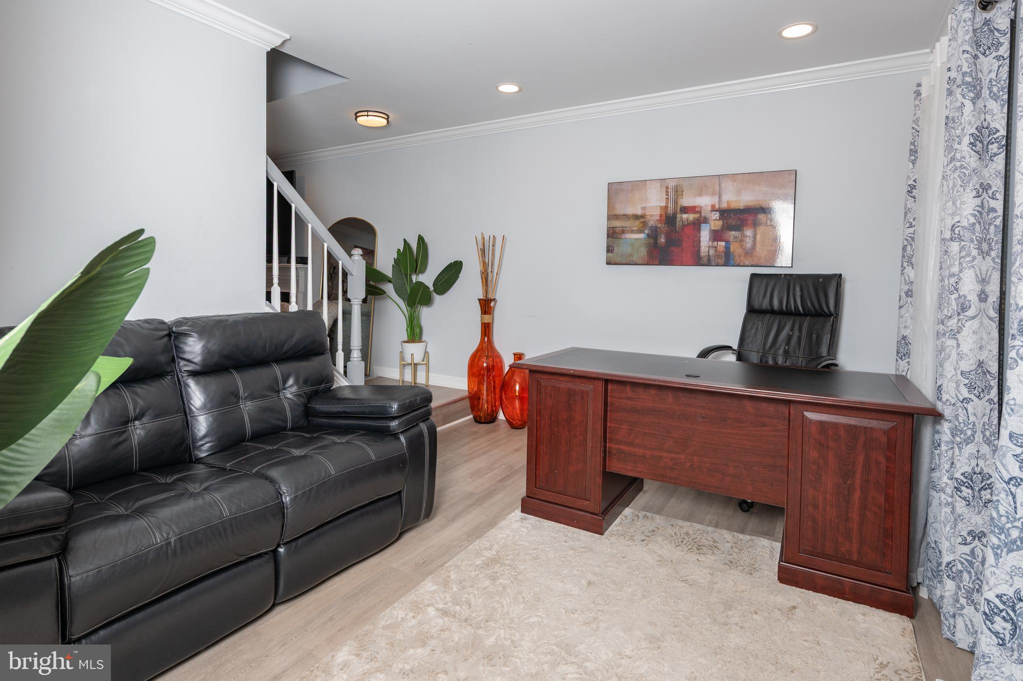 STRATFORD PLACE - Residential