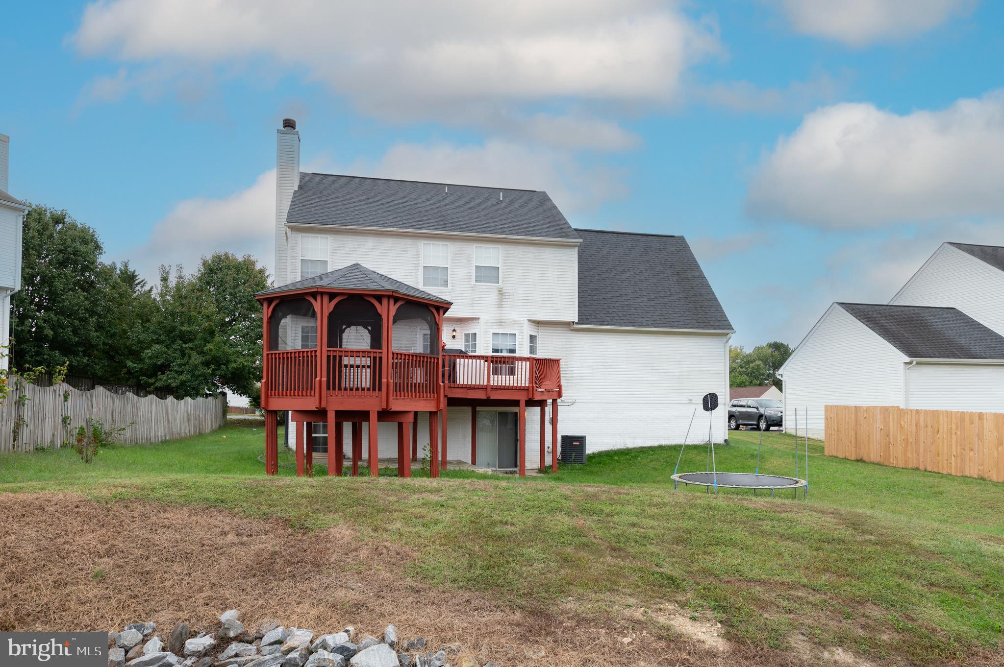 STRATFORD PLACE - Residential