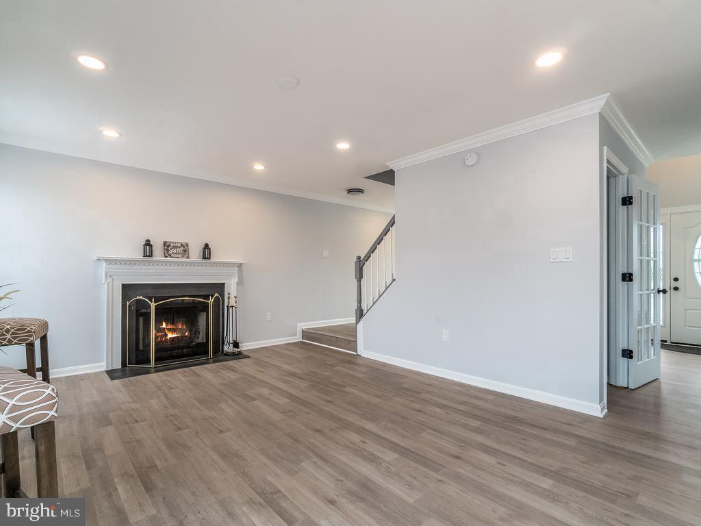 STRATFORD PLACE - Residential