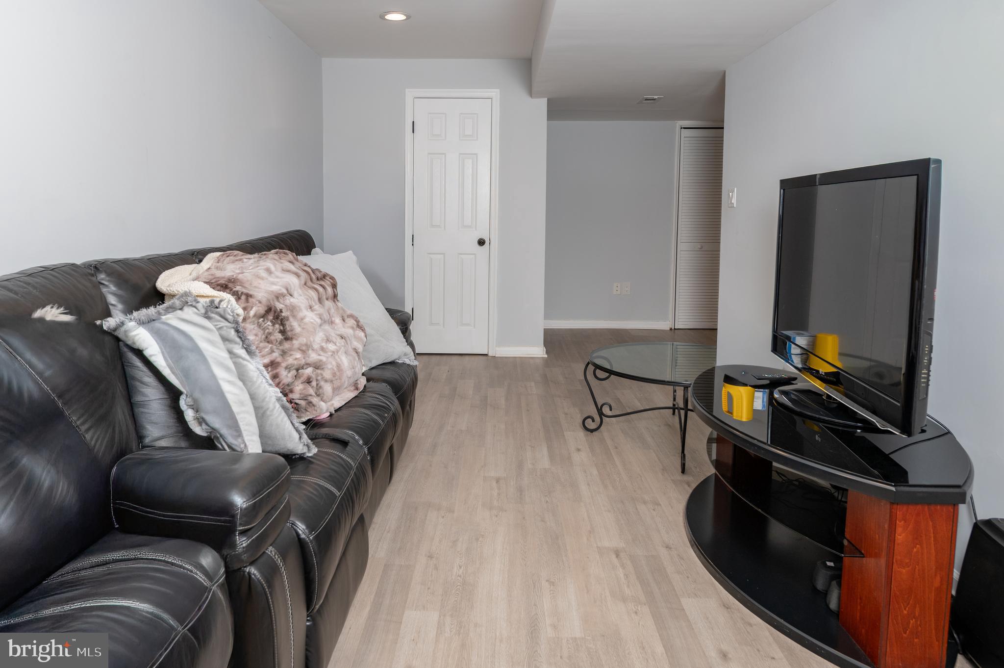 STRATFORD PLACE - Residential