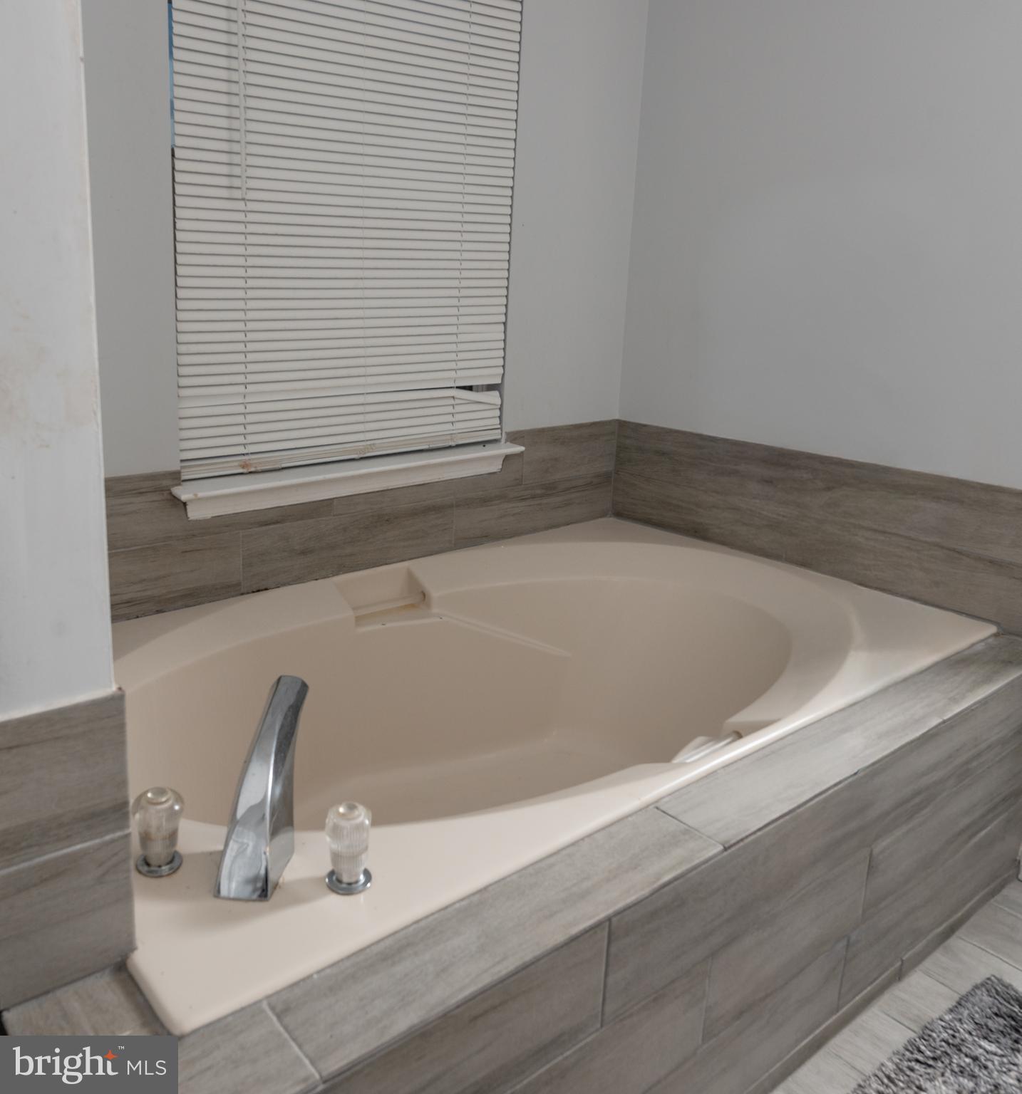 STRATFORD PLACE - Residential