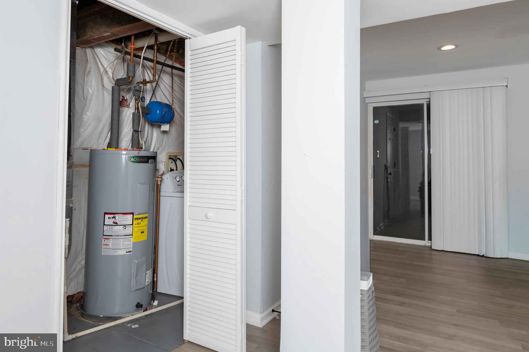 STRATFORD PLACE - Residential