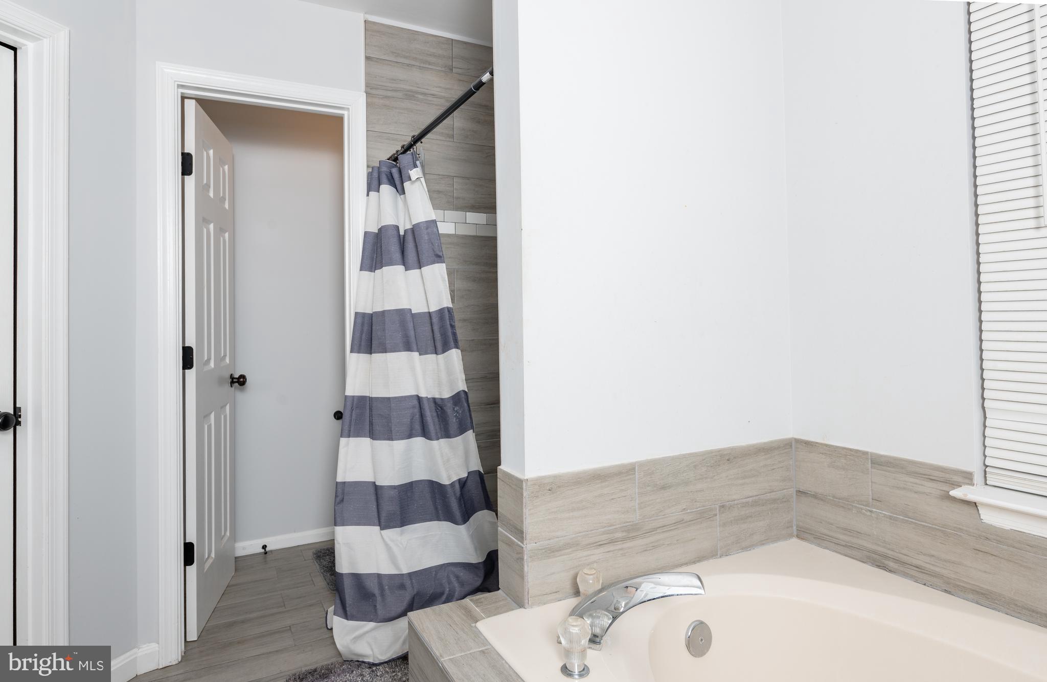 STRATFORD PLACE - Residential