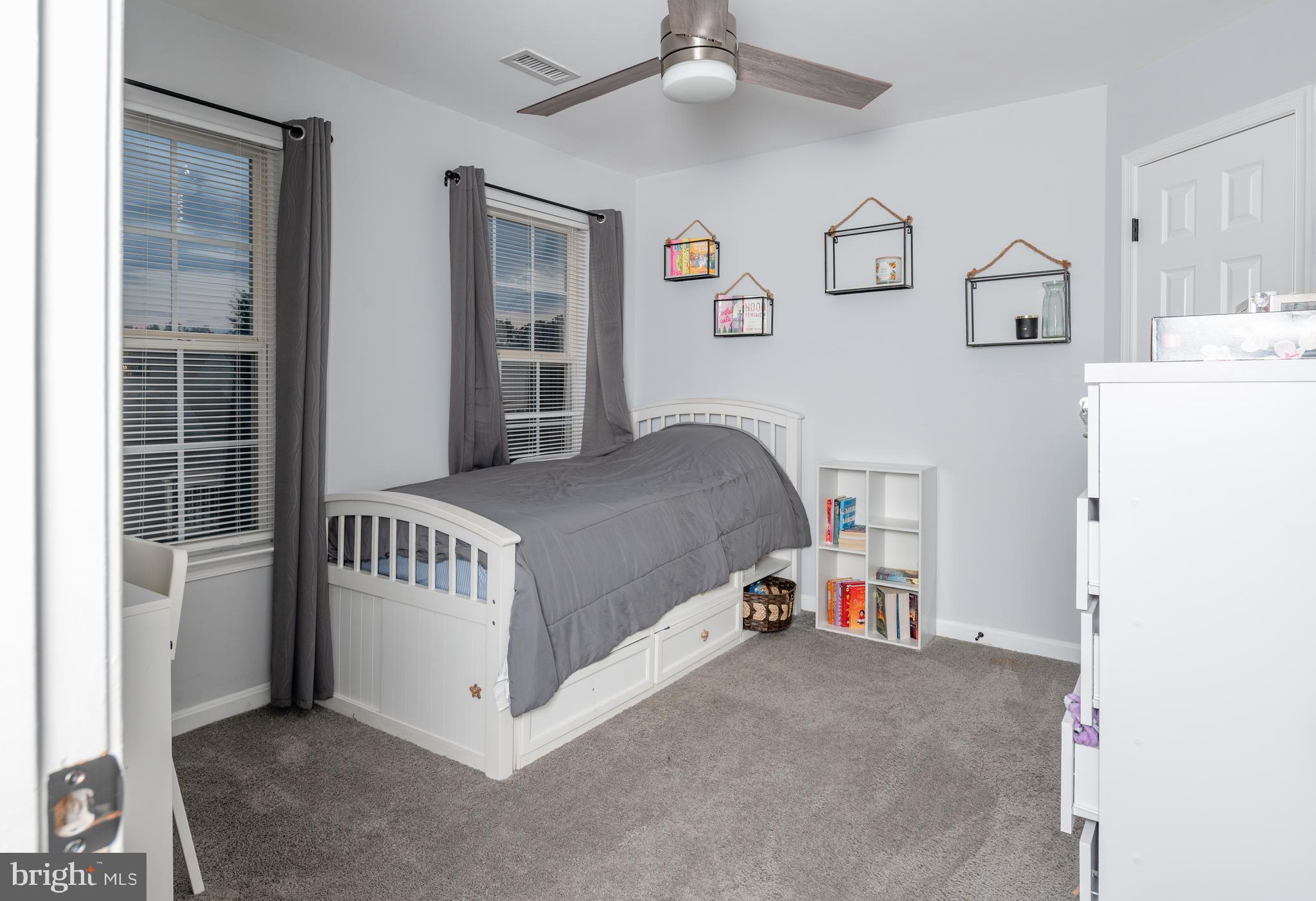 STRATFORD PLACE - Residential