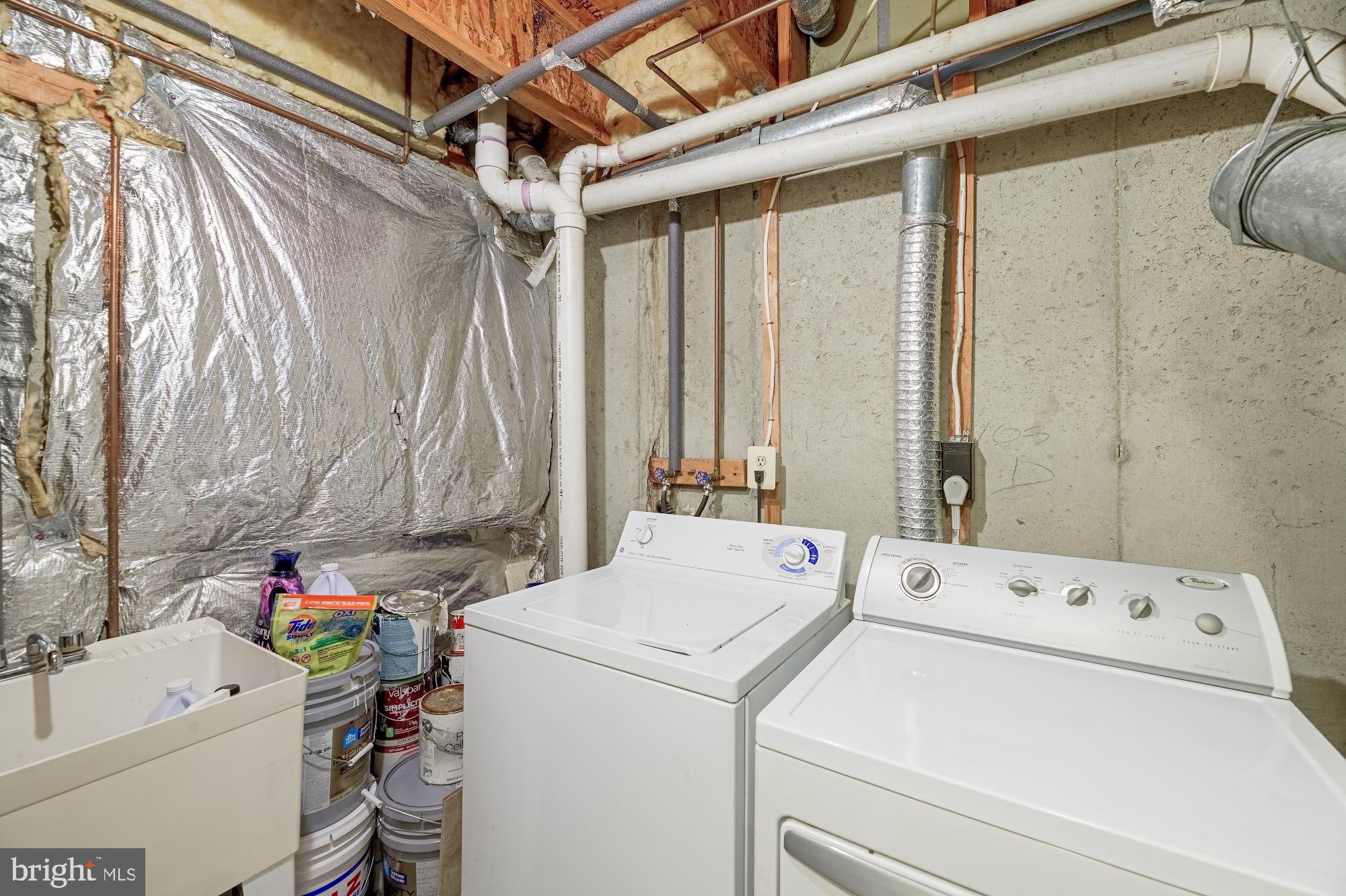 SUMMIT CREEK - Residential Lease